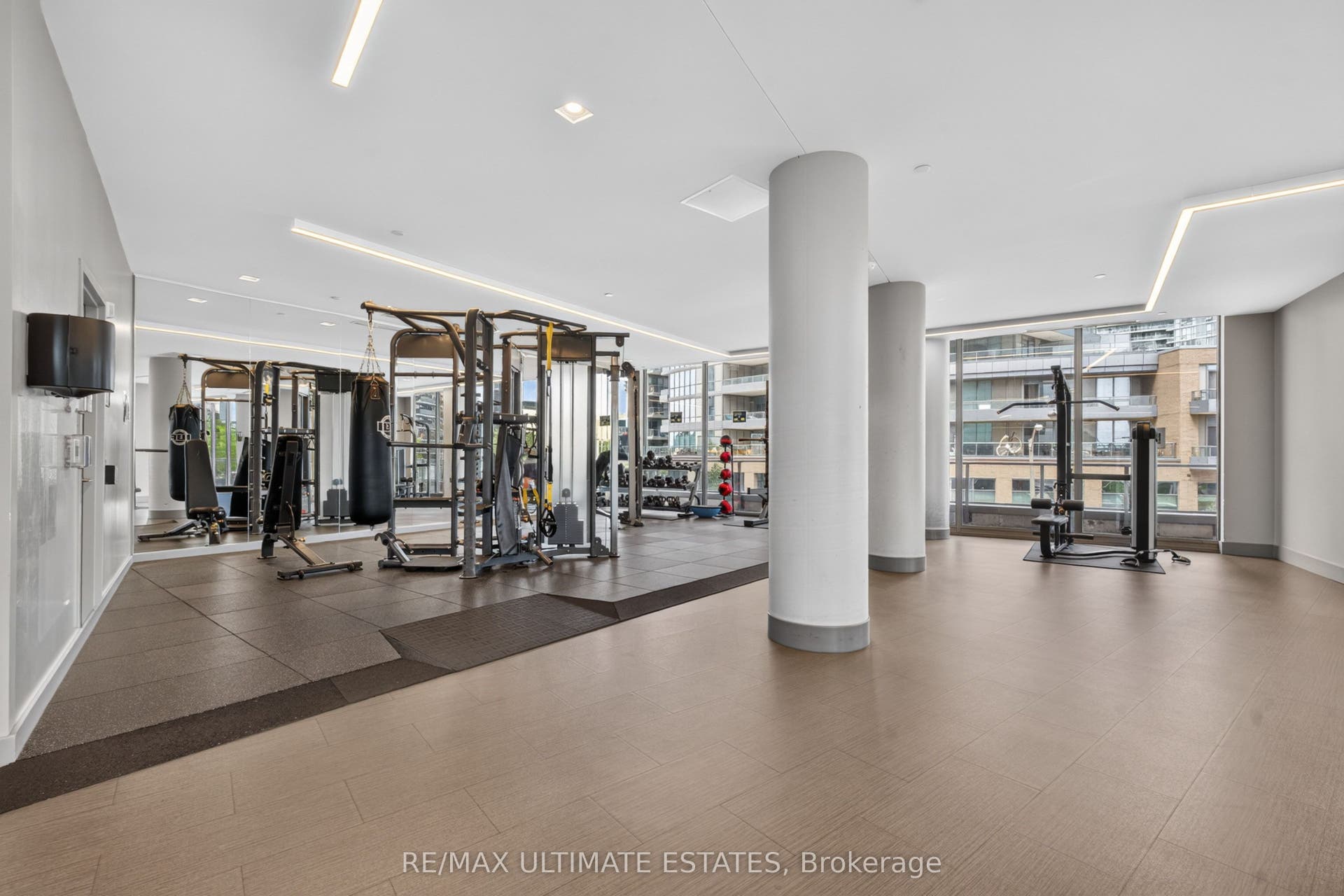 32 Forest Manor Road, #2301, Toronto C, Toronto ON M2J 1M5 32 Forest Manor Road, #2301, Toronto C, Toronto ON M2J 1M5