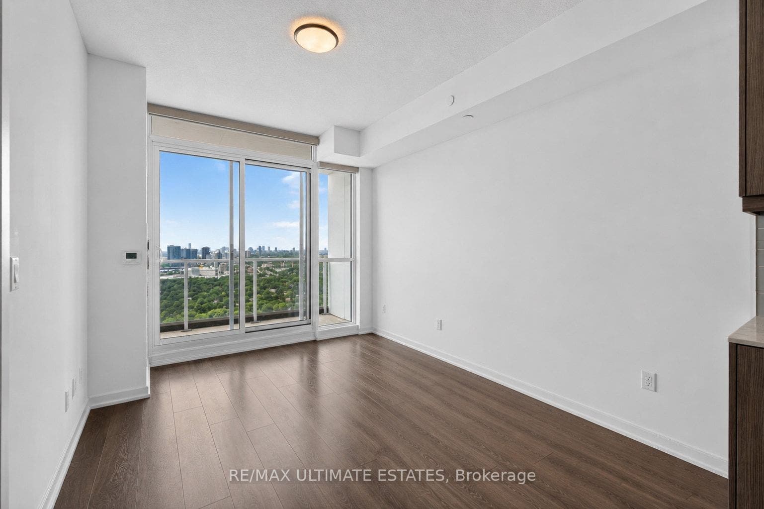 32 Forest Manor Road, #2301, Toronto C, Toronto ON M2J 1M5 32 Forest Manor Road, #2301, Toronto C, Toronto ON M2J 1M5