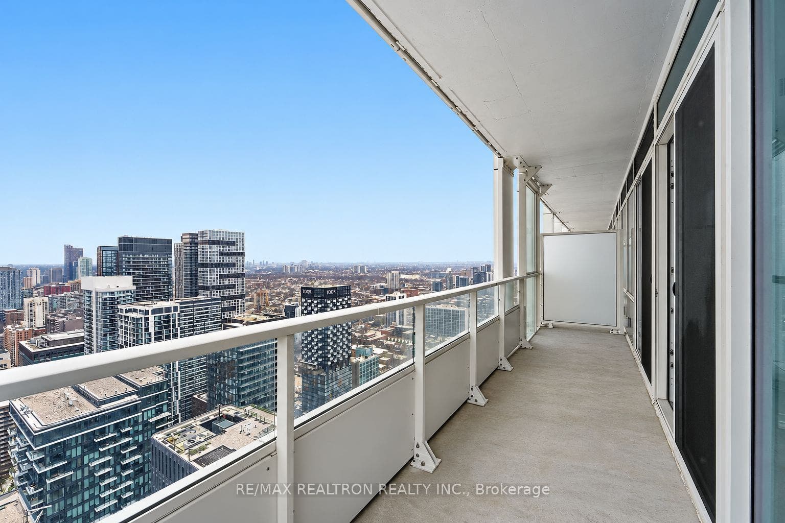 88 Queen Street E, #4711, Toronto C, Toronto ON M5C 0B6