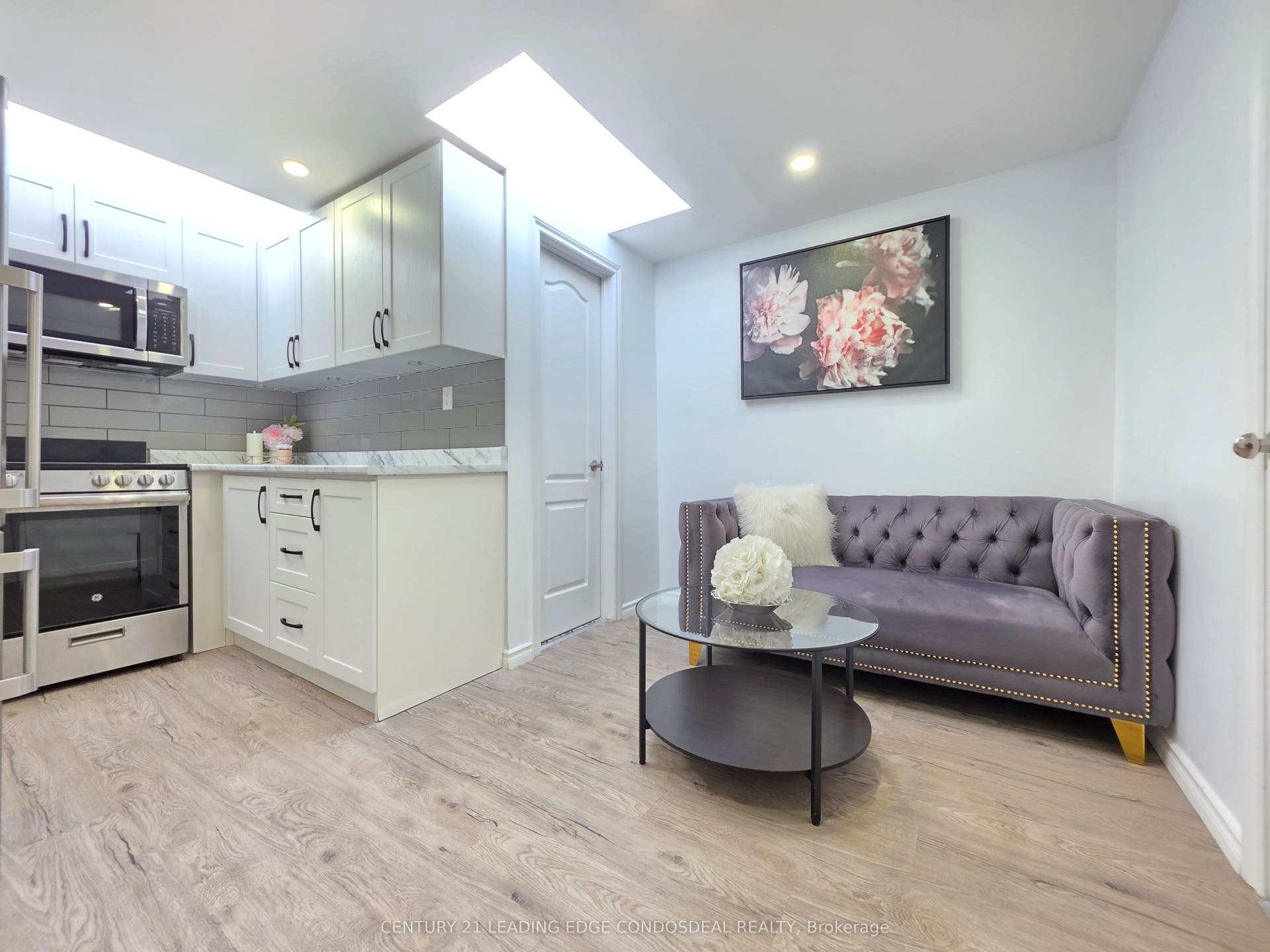 658 Dundas Street W, #2B, Toronto C, Toronto ON M5T 1H9