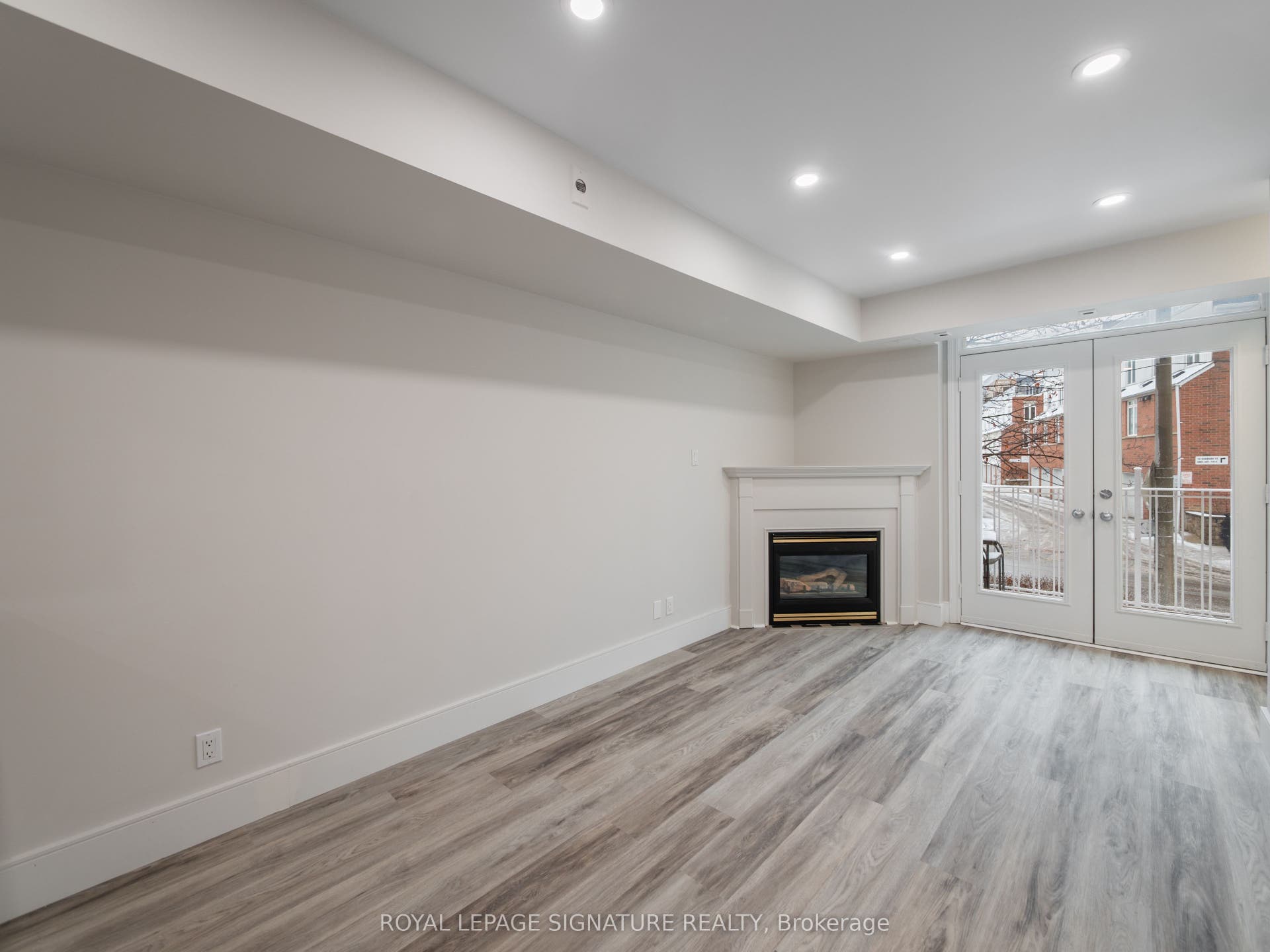1 Sudbury Street, #102, Toronto C01, Toronto C, Toronto ON M6J 3W6 1 Sudbury Street, #102, Toronto C01, Toronto C, Toronto ON M6J 3W6