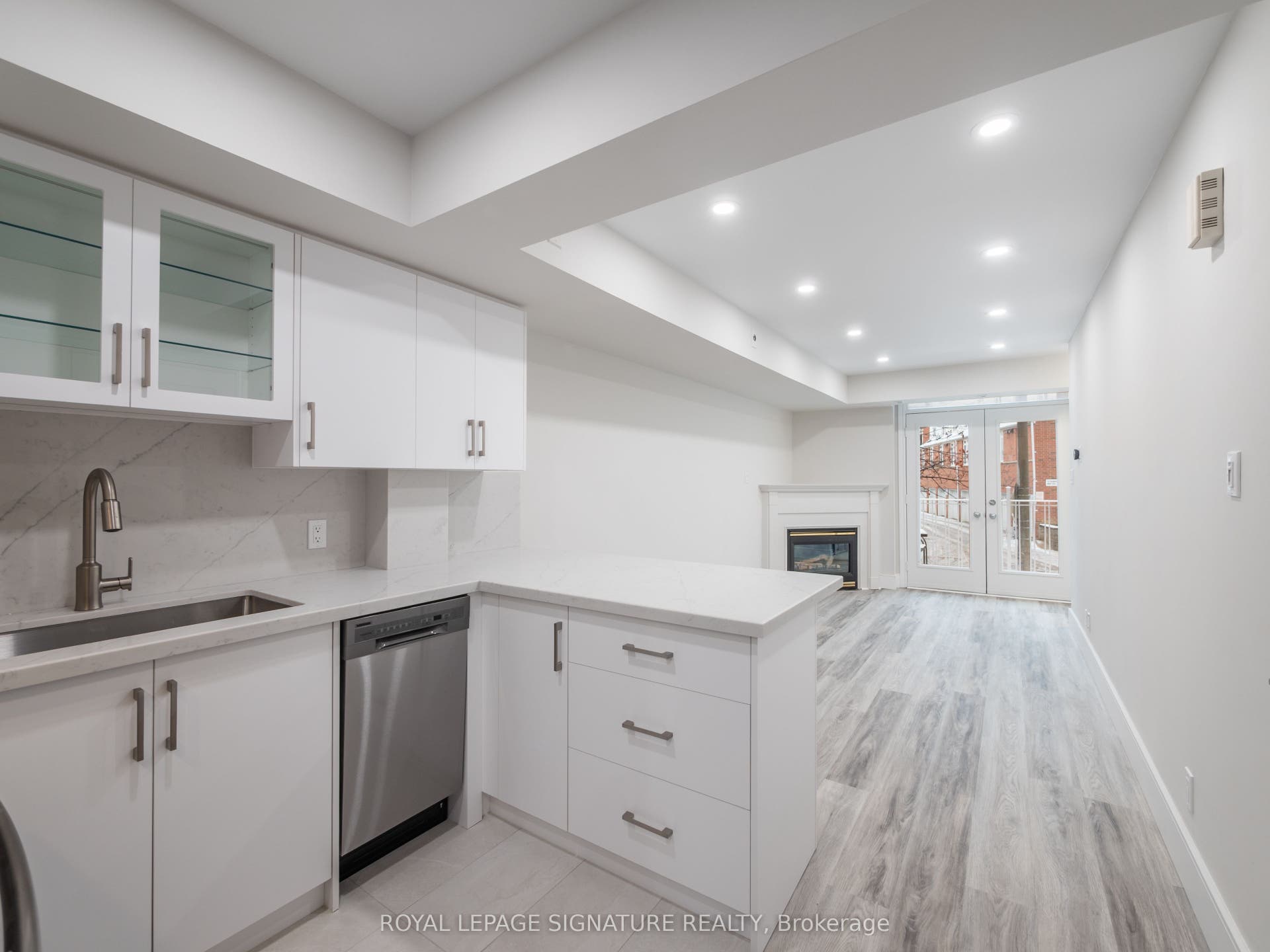 1 Sudbury Street, #102, Toronto C01, Toronto C, Toronto ON M6J 3W6 1 Sudbury Street, #102, Toronto C01, Toronto C, Toronto ON M6J 3W6