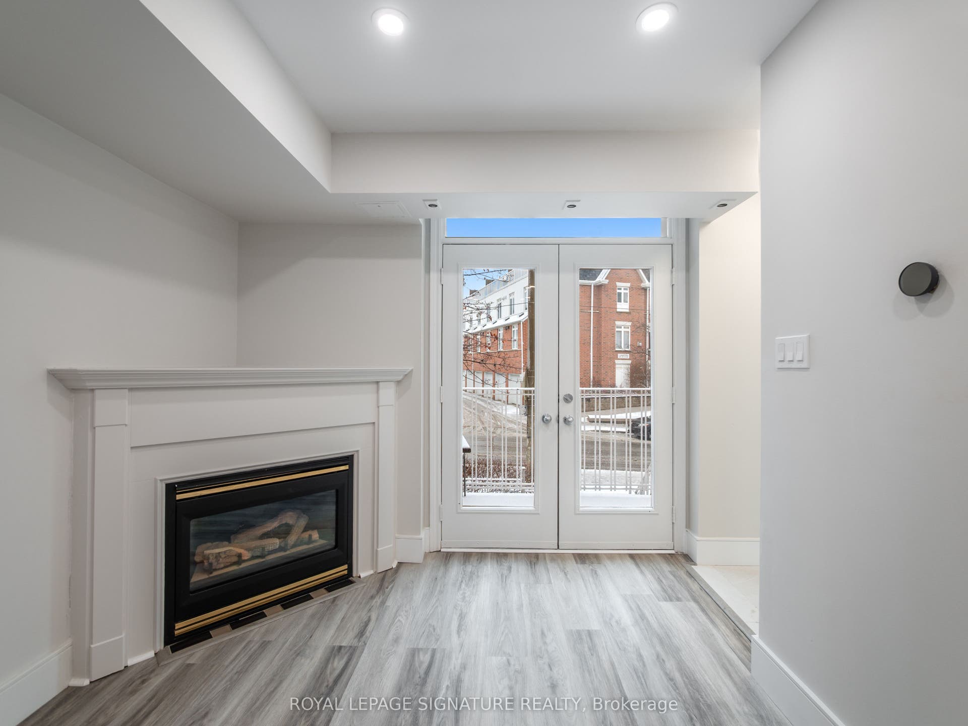 1 Sudbury Street, #102, Toronto C01, Toronto C, Toronto ON M6J 3W6 1 Sudbury Street, #102, Toronto C01, Toronto C, Toronto ON M6J 3W6