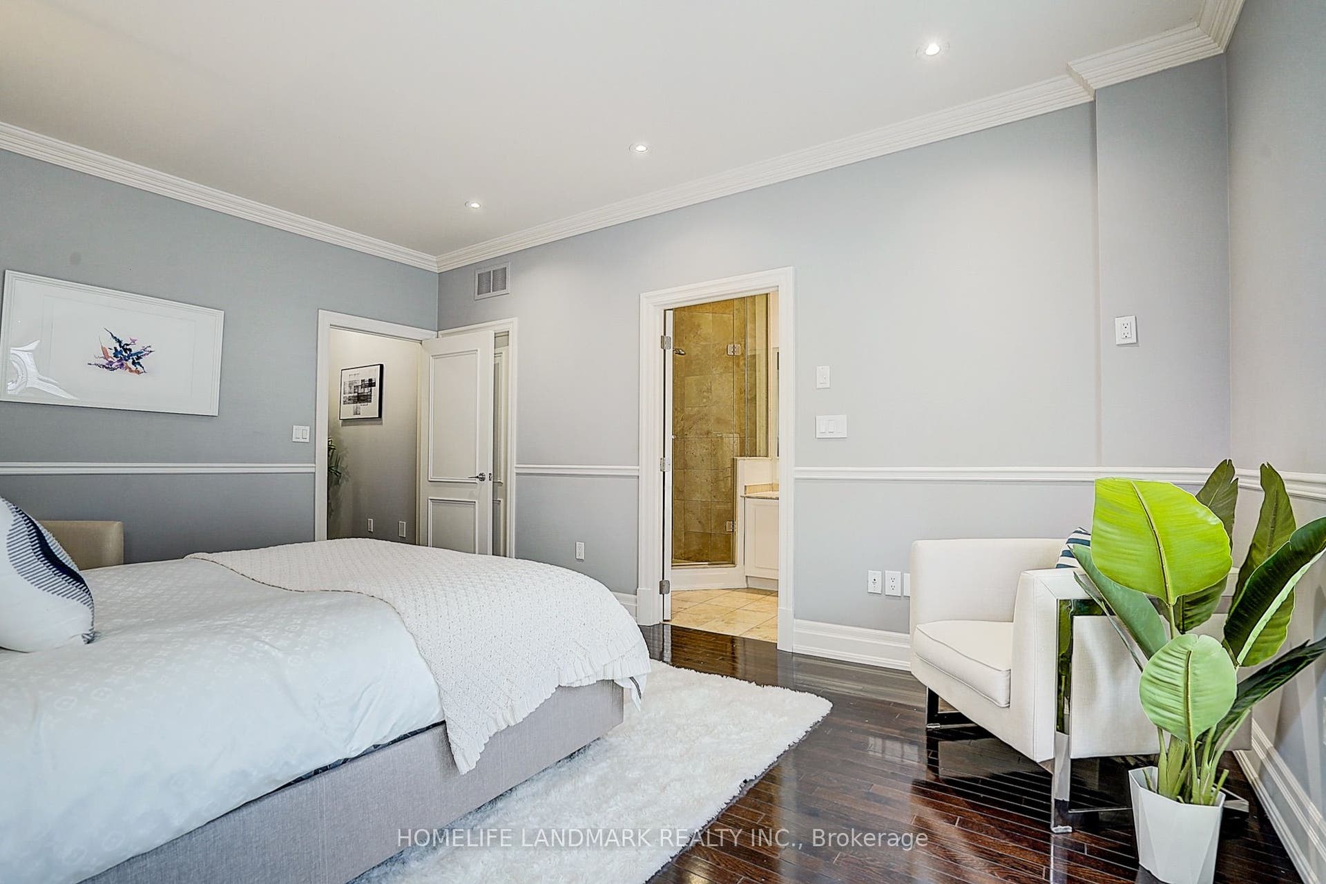 51 York Mills Road, #309, Toronto C12, Toronto C, Toronto ON M2P 1B6