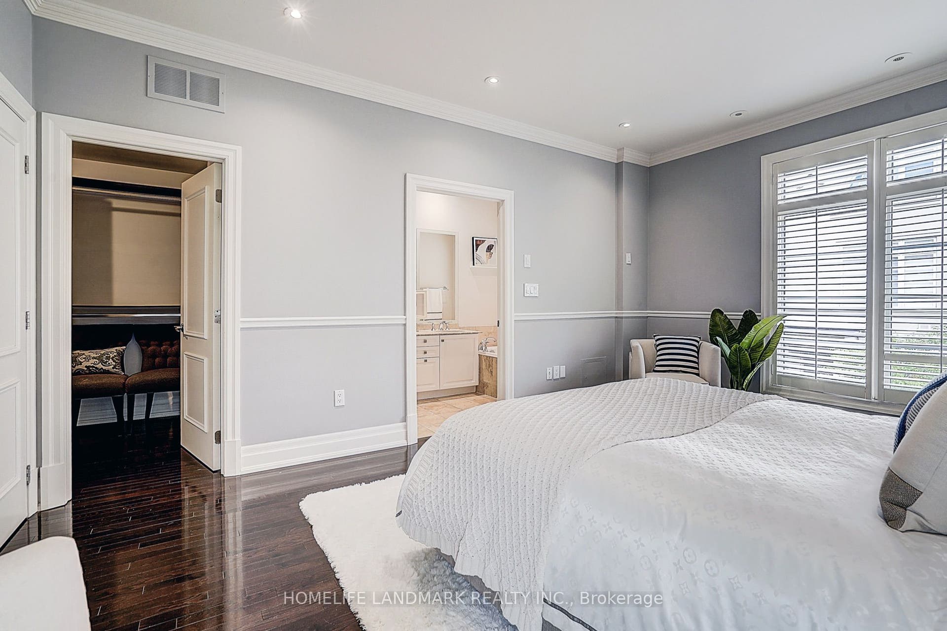 51 York Mills Road, #309, Toronto C12, Toronto C, Toronto ON M2P 1B6