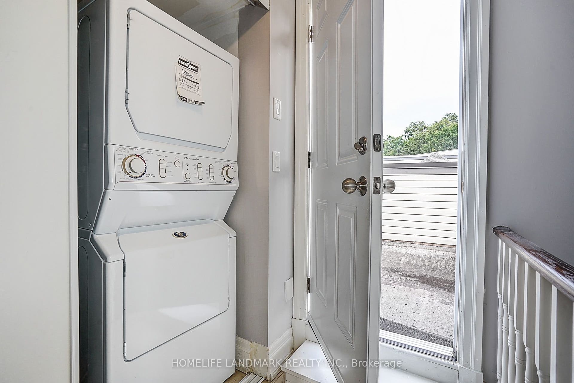 51 York Mills Road, #309, Toronto C12, Toronto C, Toronto ON M2P 1B6