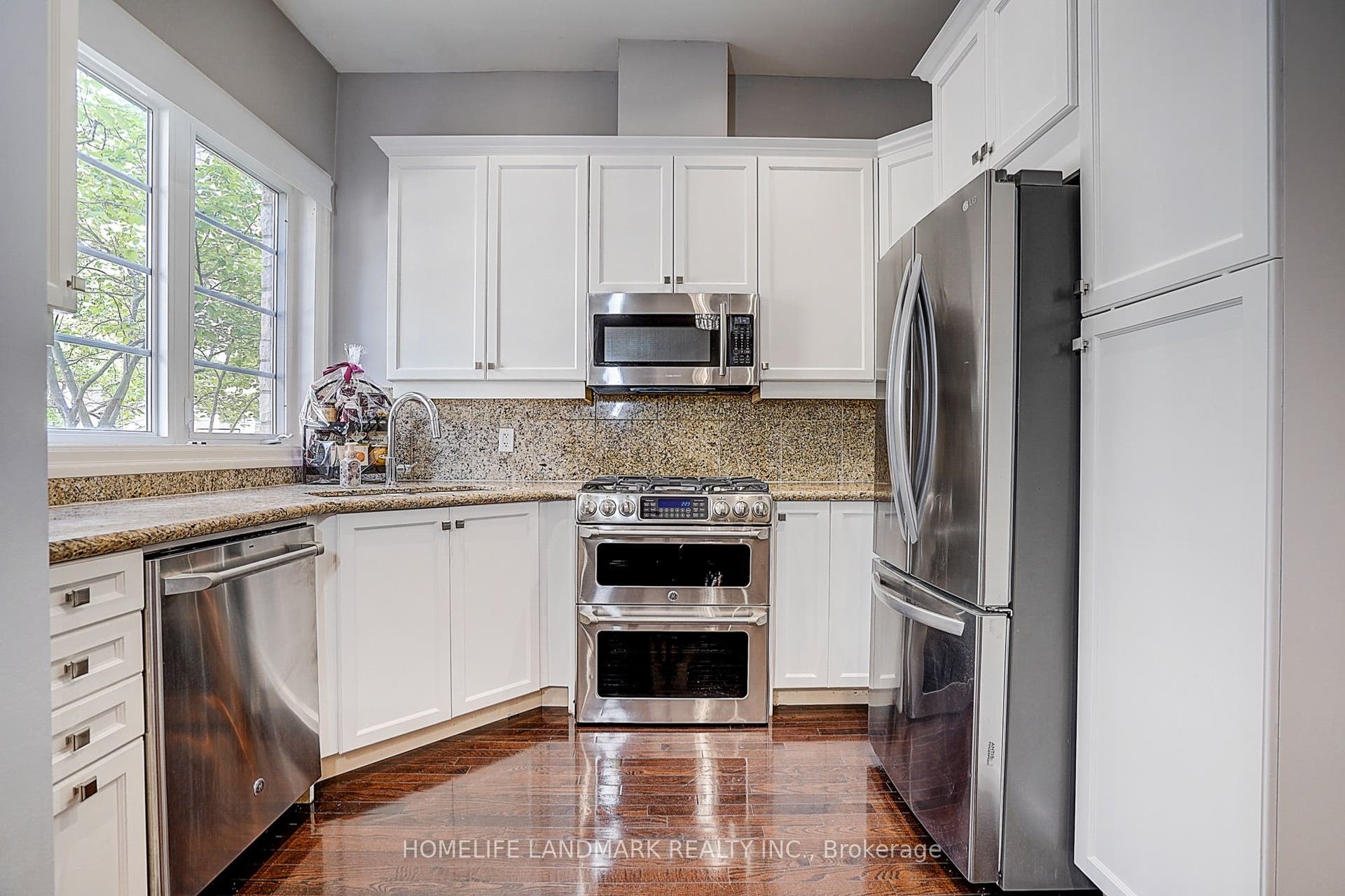 51 York Mills Road, #309, Toronto C12, Toronto C, Toronto ON M2P 1B6