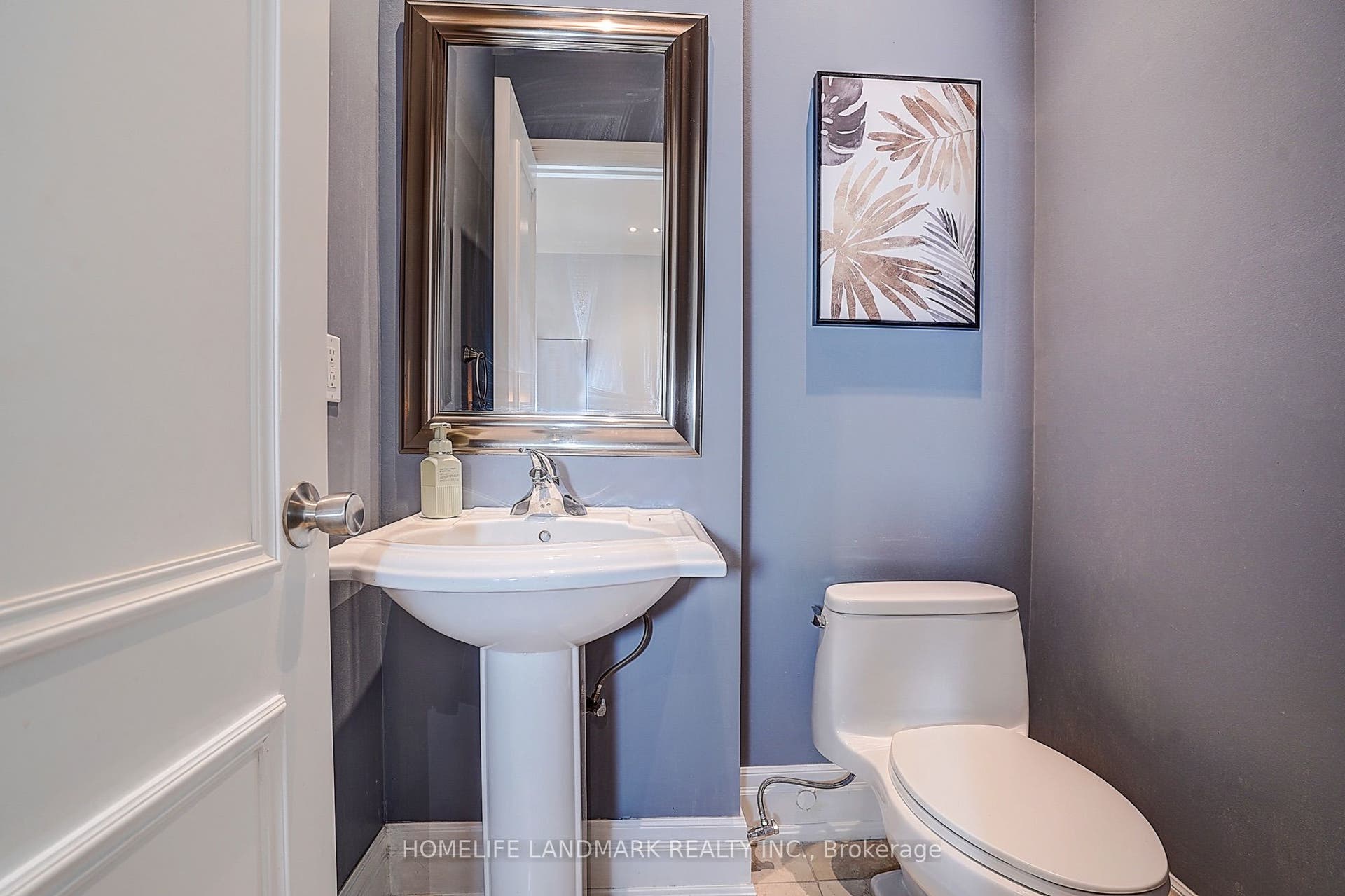 51 York Mills Road, #309, Toronto C12, Toronto C, Toronto ON M2P 1B6