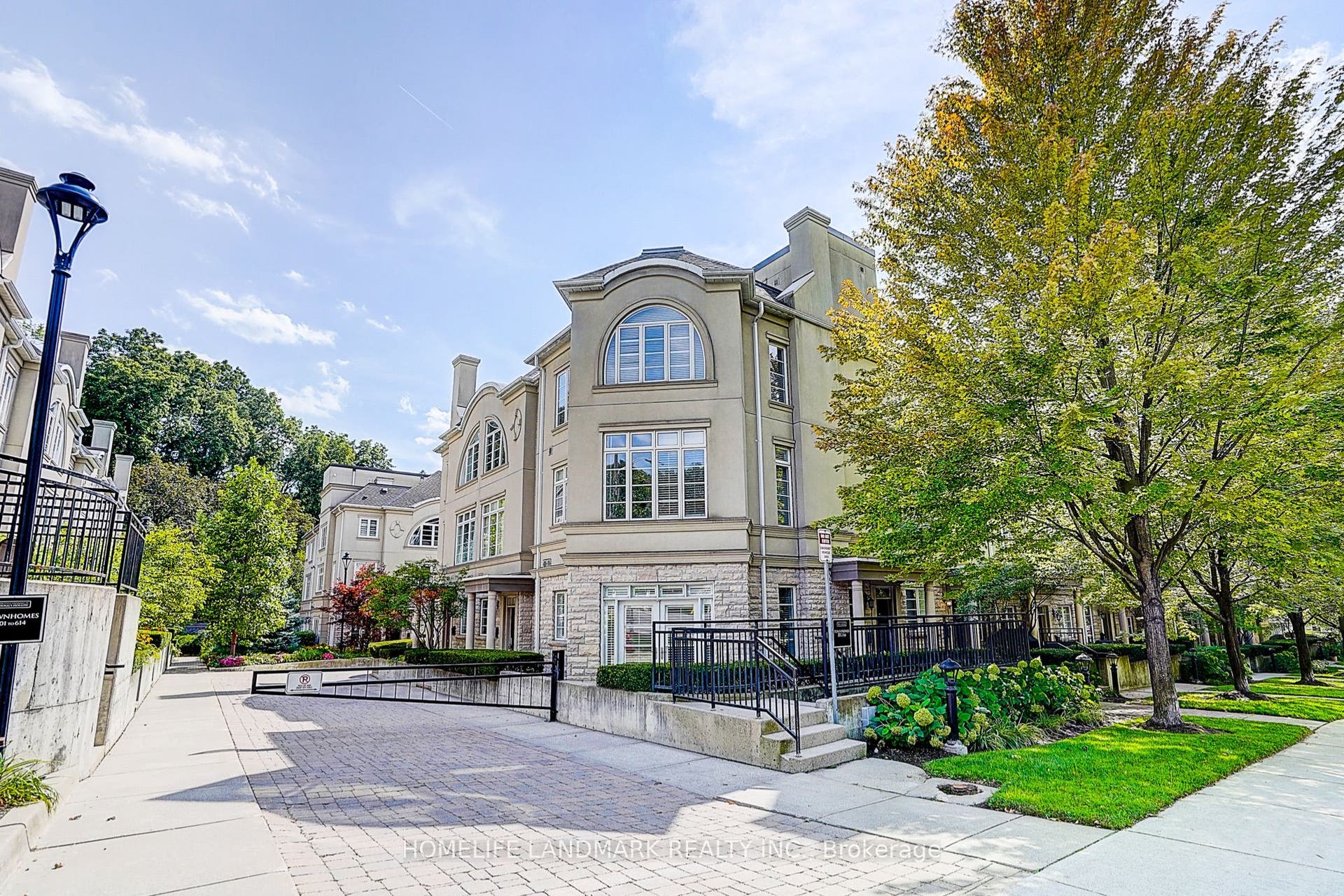 51 York Mills Road, #309, Toronto C12, Toronto C, Toronto ON M2P 1B6