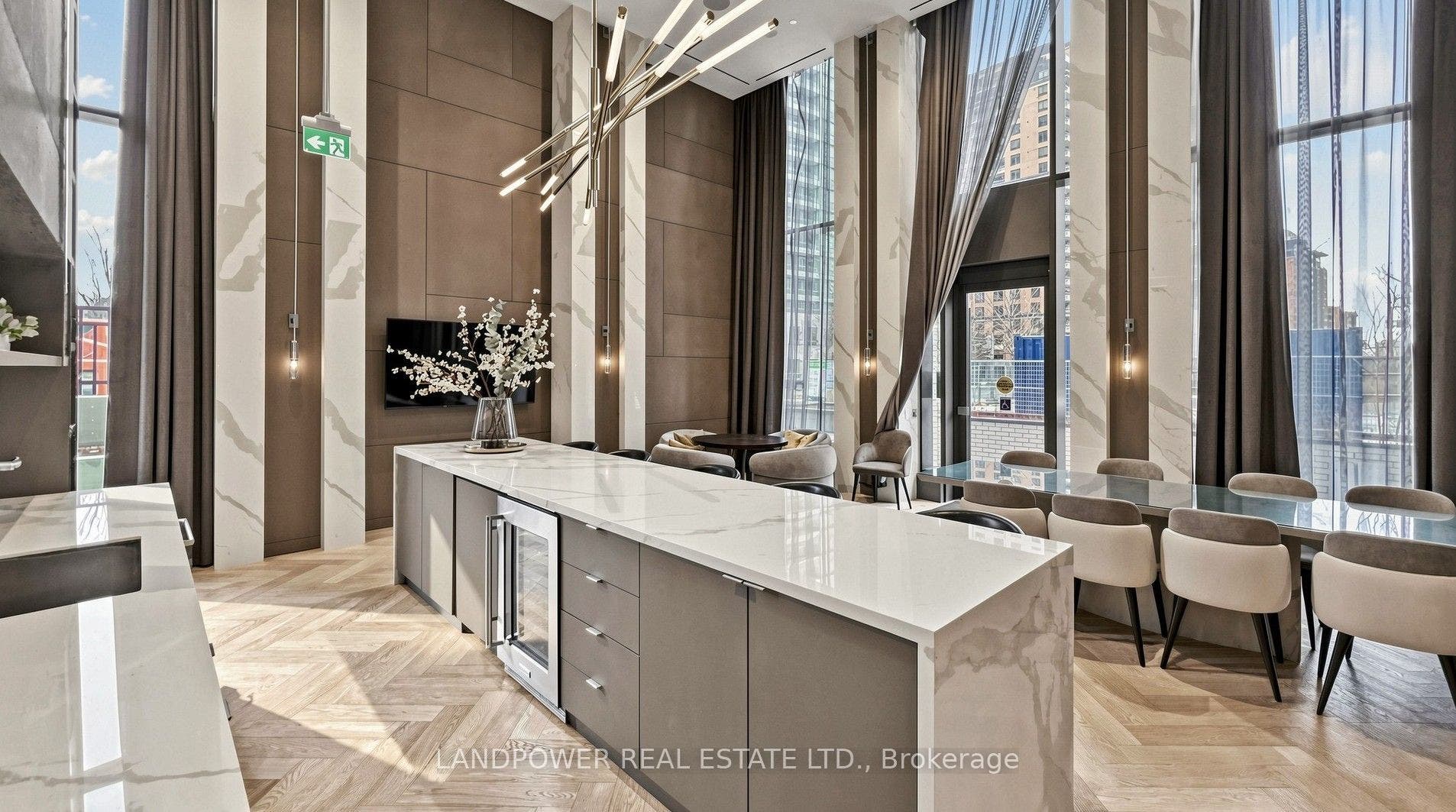 15 Holmes Avenue, #1906, Toronto C14, Toronto C, Toronto ON M2N 0L4