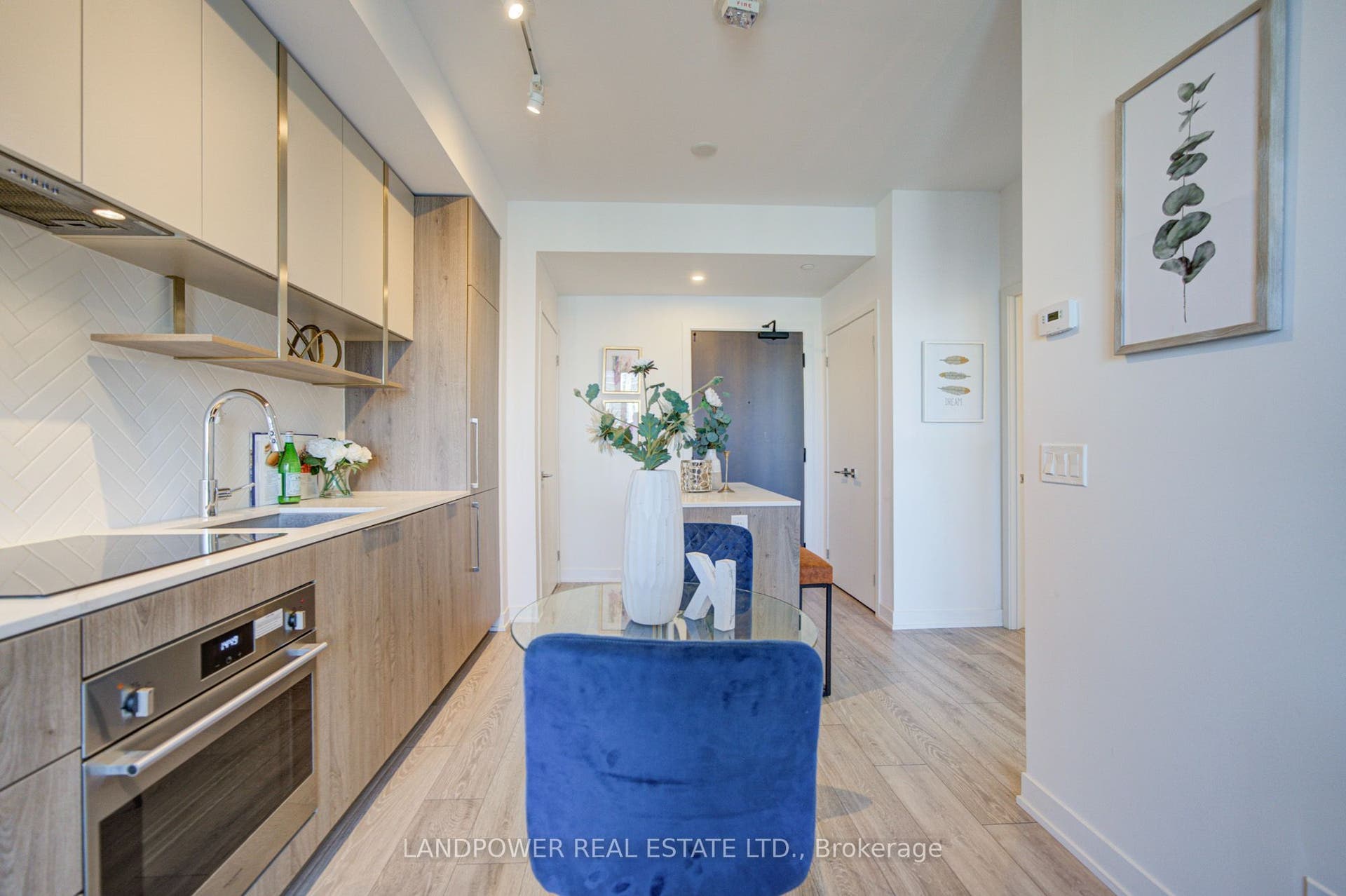 15 Holmes Avenue, #1906, Toronto C14, Toronto C, Toronto ON M2N 0L4