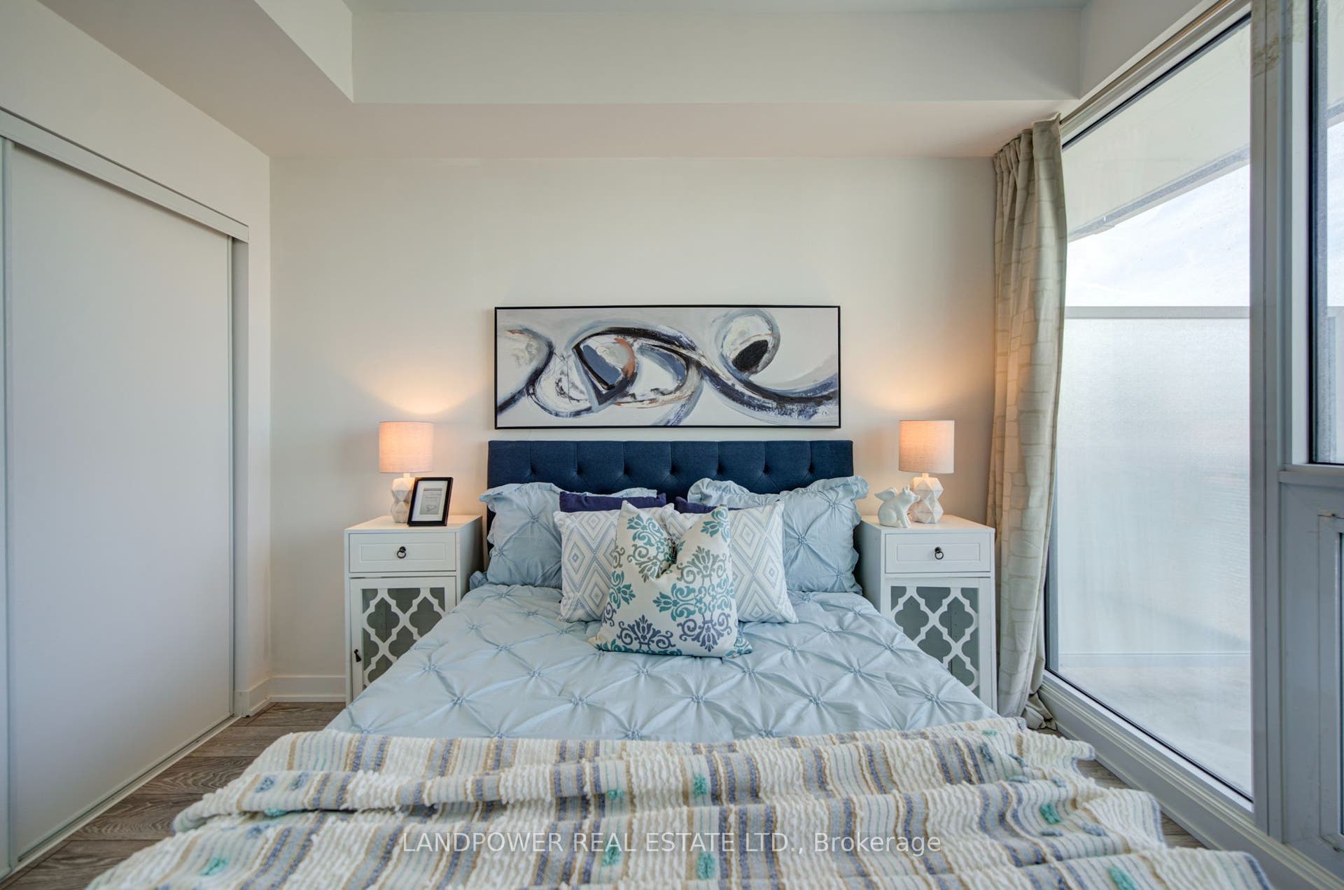 15 Holmes Avenue, #1906, Toronto C14, Toronto C, Toronto ON M2N 0L4