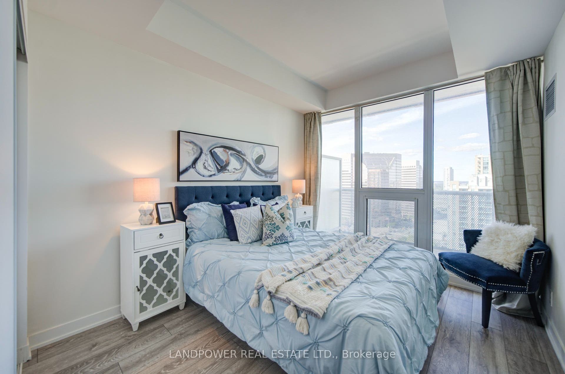 15 Holmes Avenue, #1906, Toronto C14, Toronto C, Toronto ON M2N 0L4