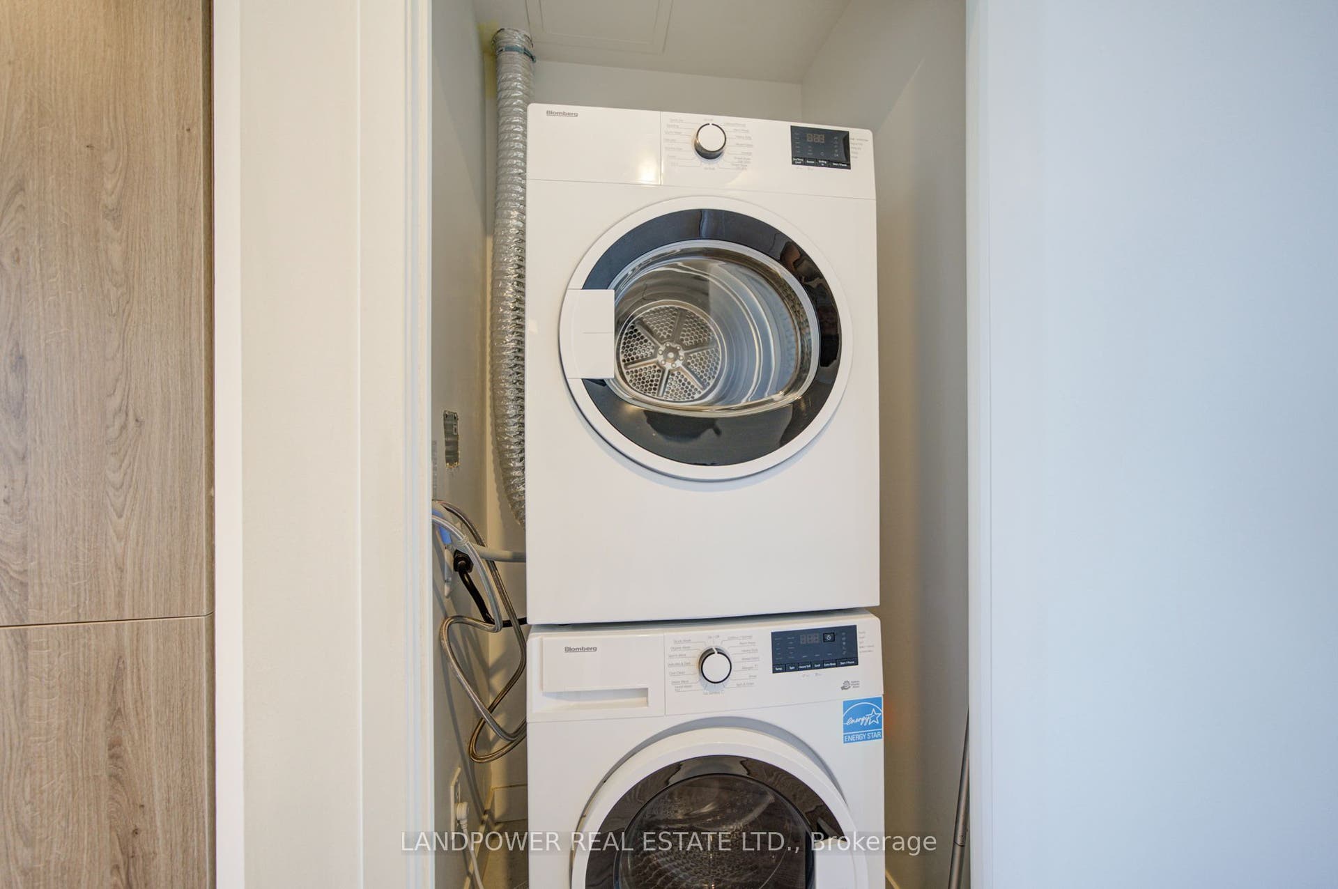 15 Holmes Avenue, #1906, Toronto C14, Toronto C, Toronto ON M2N 0L4