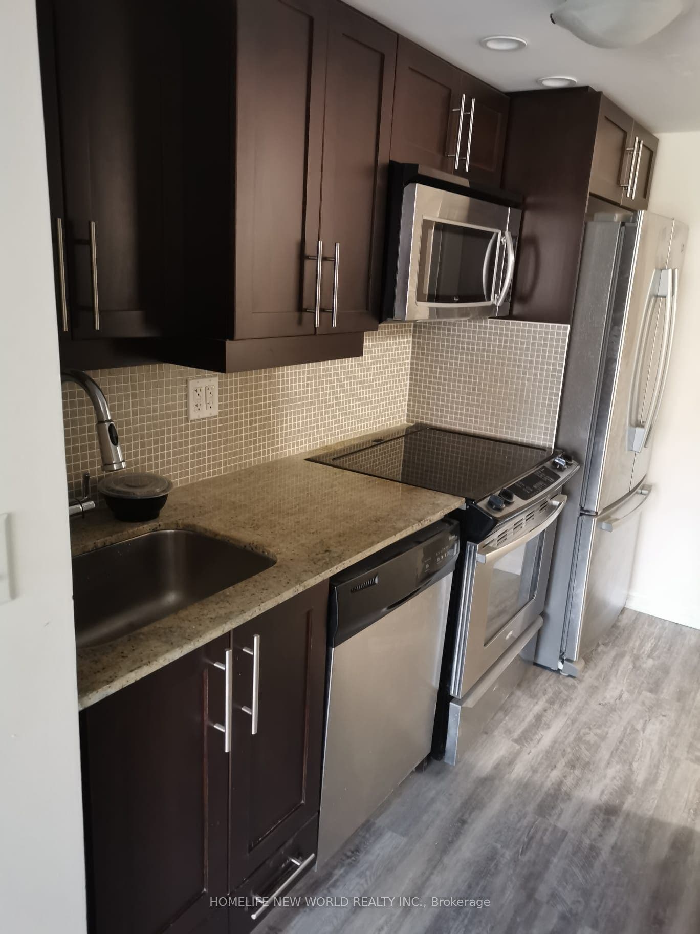 65 East Liberty Street, #427, Toronto C, Toronto ON M6K 0A2 65 East Liberty Street, #427, Toronto C, Toronto ON M6K 0A2