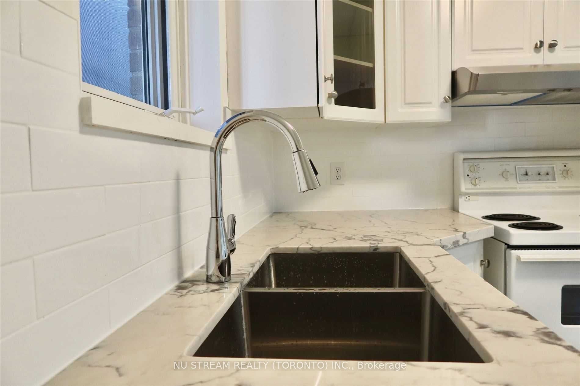 42 Glenavy Avenue, Toronto C12, Toronto C, Toronto ON M4P 2T7