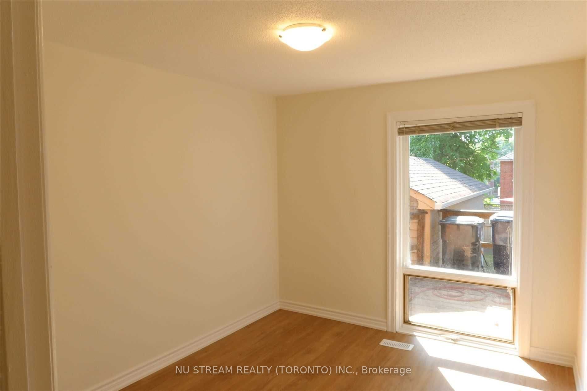 42 Glenavy Avenue, Toronto C12, Toronto C, Toronto ON M4P 2T7