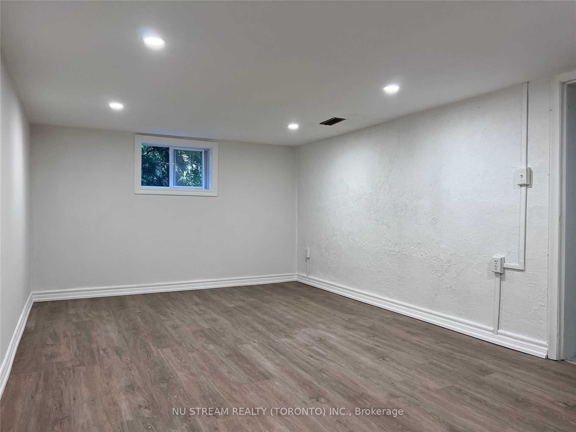 42 Glenavy Avenue, Toronto C12, Toronto C, Toronto ON M4P 2T7