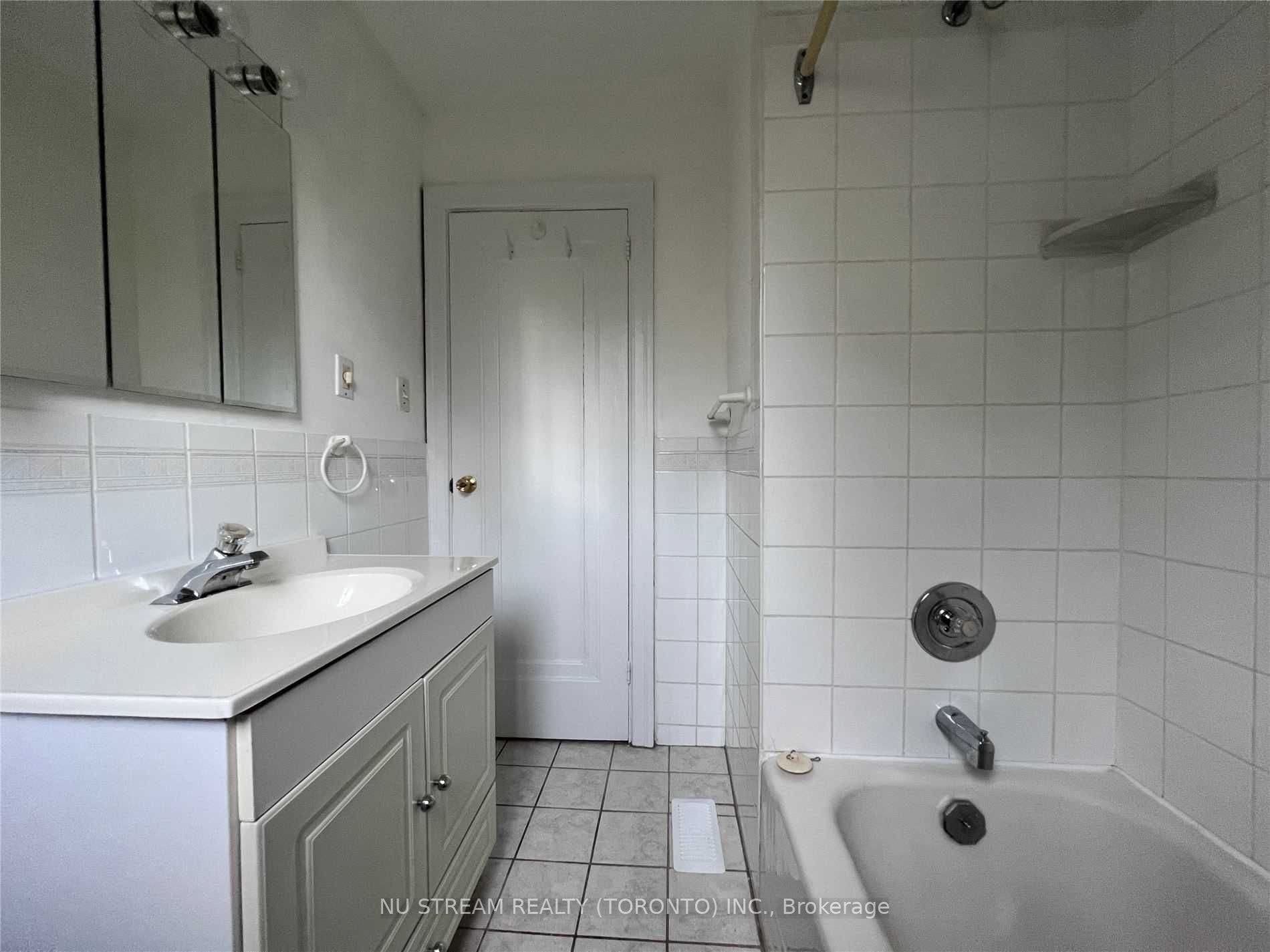 42 Glenavy Avenue, Toronto C12, Toronto C, Toronto ON M4P 2T7