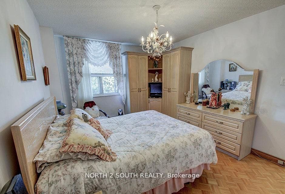 175 Hilda Avenue, #511, Toronto C, Toronto ON M2M 1V8