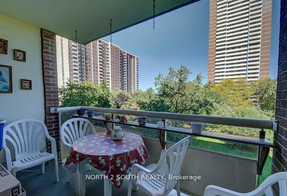 175 Hilda Avenue, #511, Toronto C, Toronto ON M2M 1V8