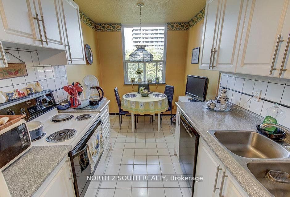 175 Hilda Avenue, #511, Toronto C, Toronto ON M2M 1V8