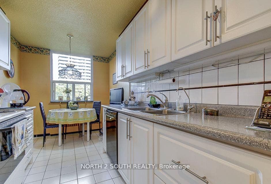 175 Hilda Avenue, #511, Toronto C, Toronto ON M2M 1V8
