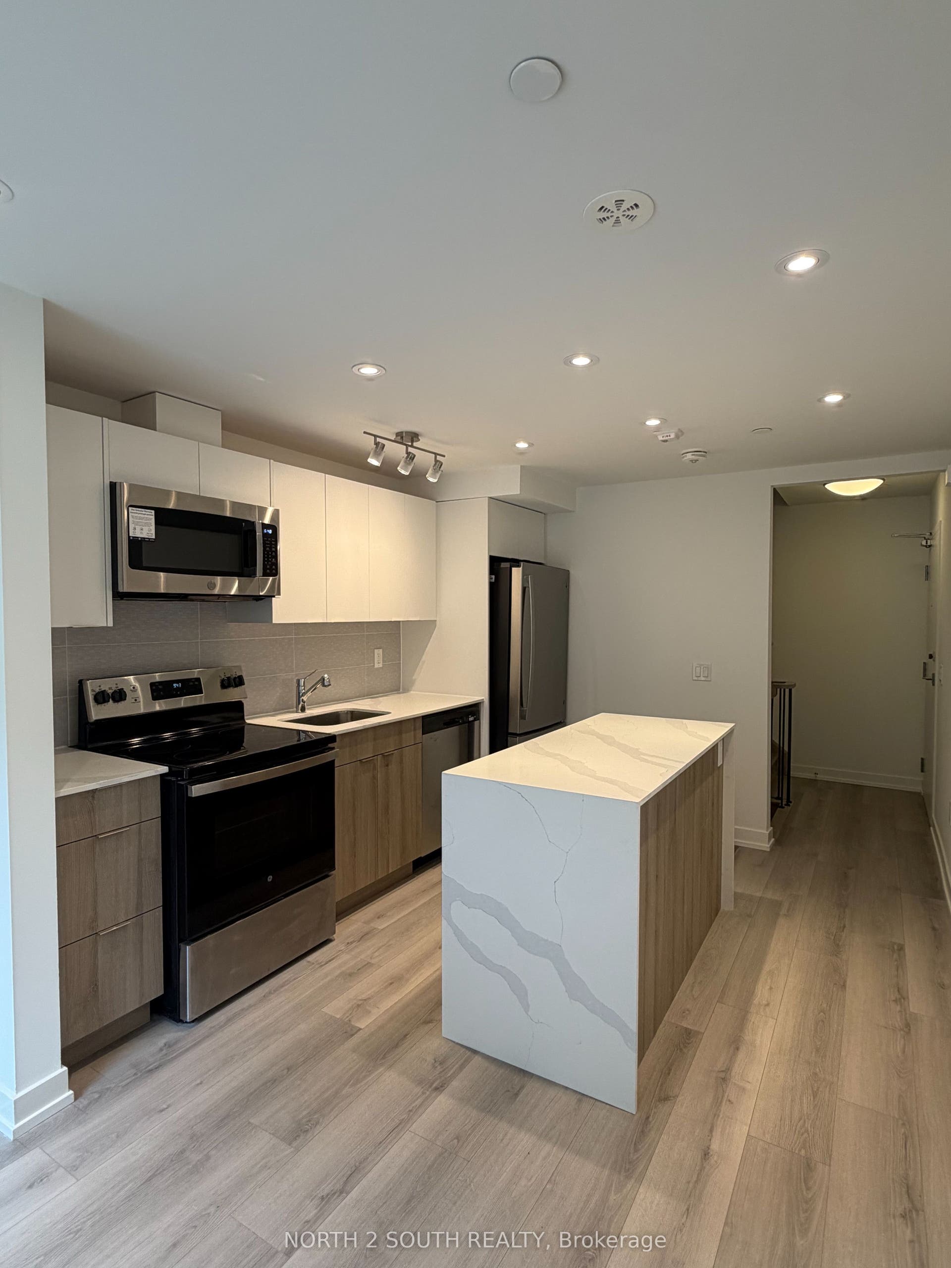10 Calamint Lane, #63, Toronto E, Toronto ON M1W 2H1