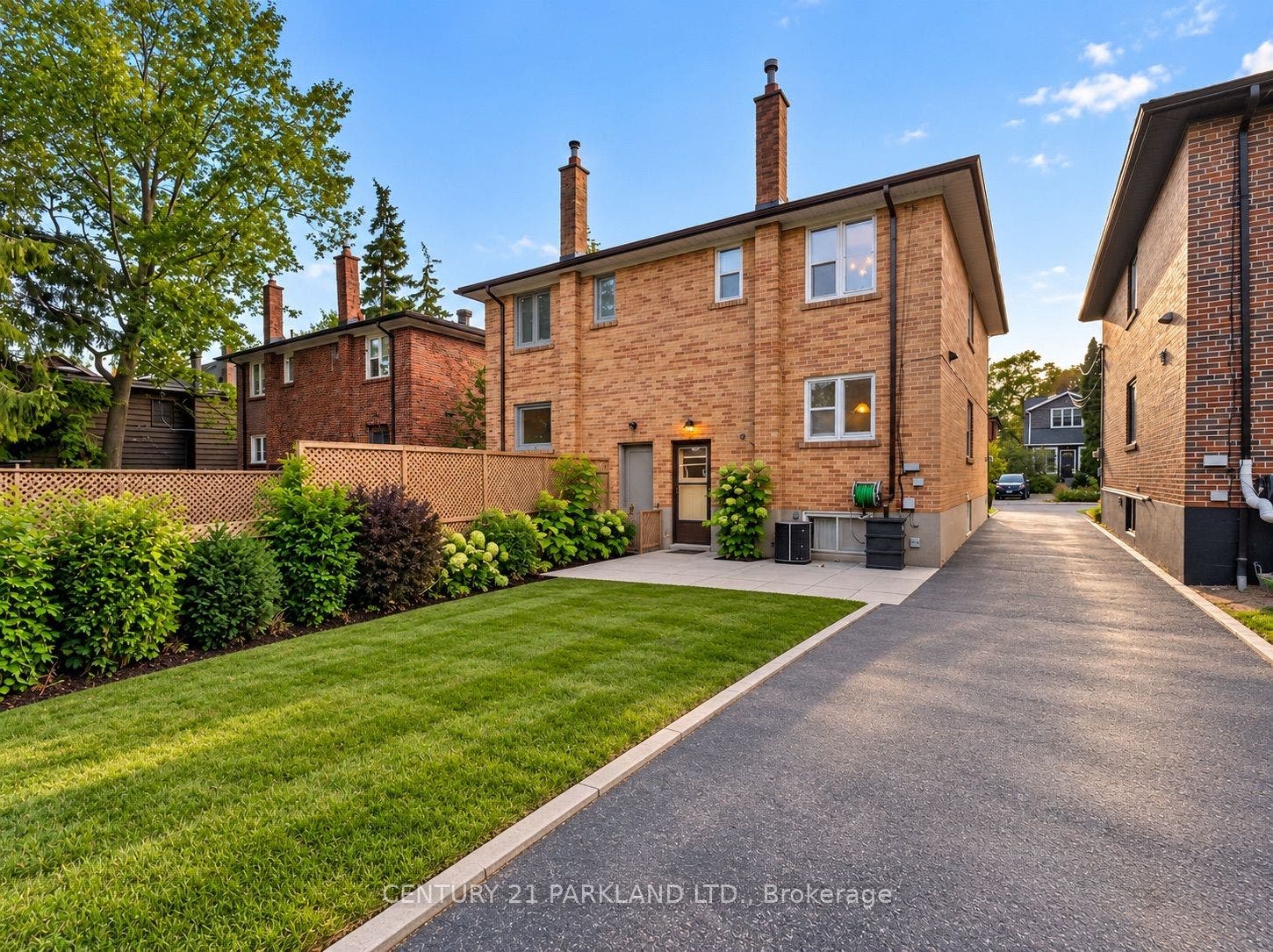85 Victoria Park Avenue, Toronto E06, Toronto E, Toronto ON M4E 3S2