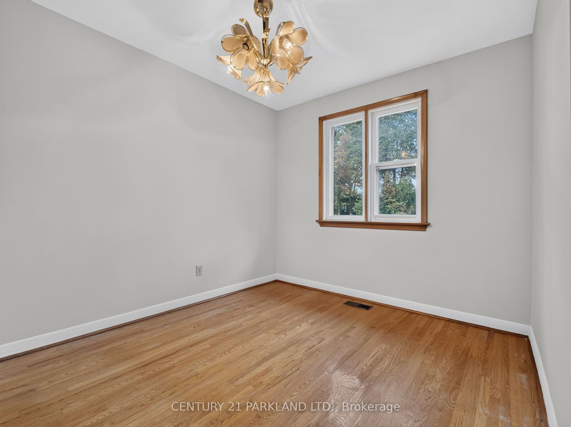 3rd Large Bedroom