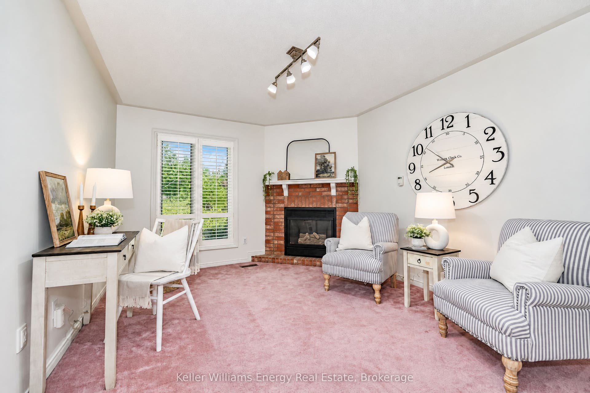 16 Amber Court, Scugog, Durham ON L9L 1R7