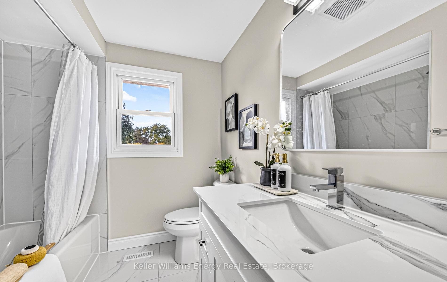307 Prince Of Wales Drive, Whitby, Durham ON L1N 6P2