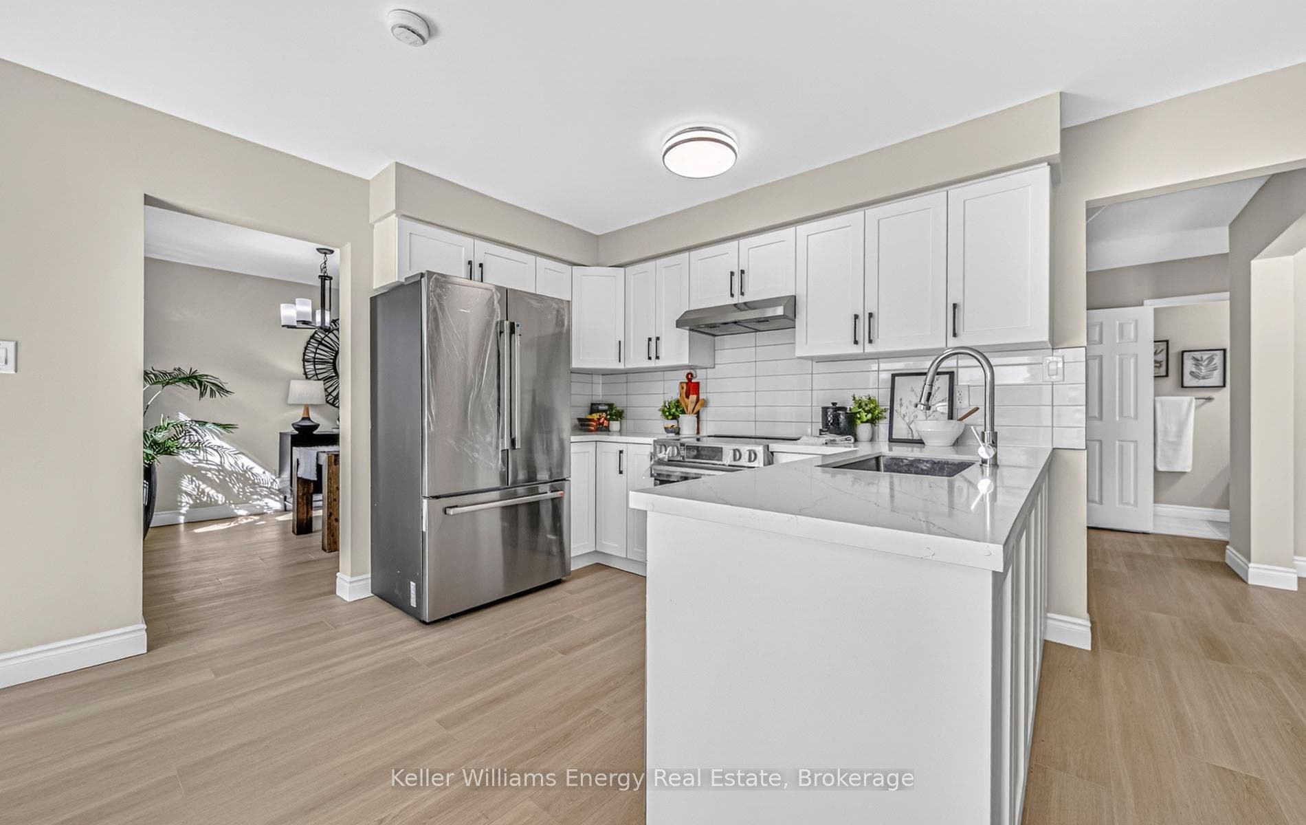 307 Prince Of Wales Drive, Whitby, Durham ON L1N 6P2