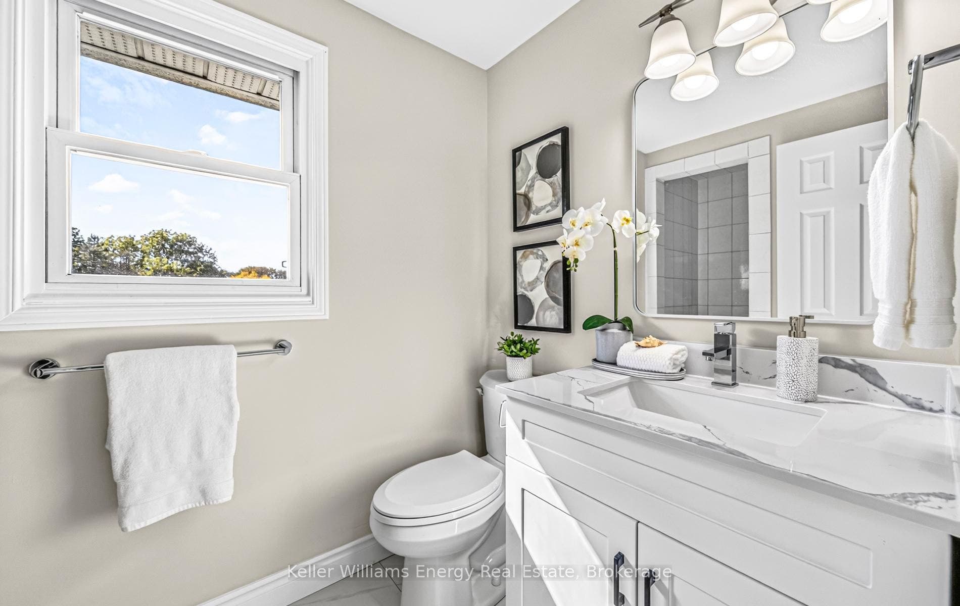 307 Prince Of Wales Drive, Whitby, Durham ON L1N 6P2