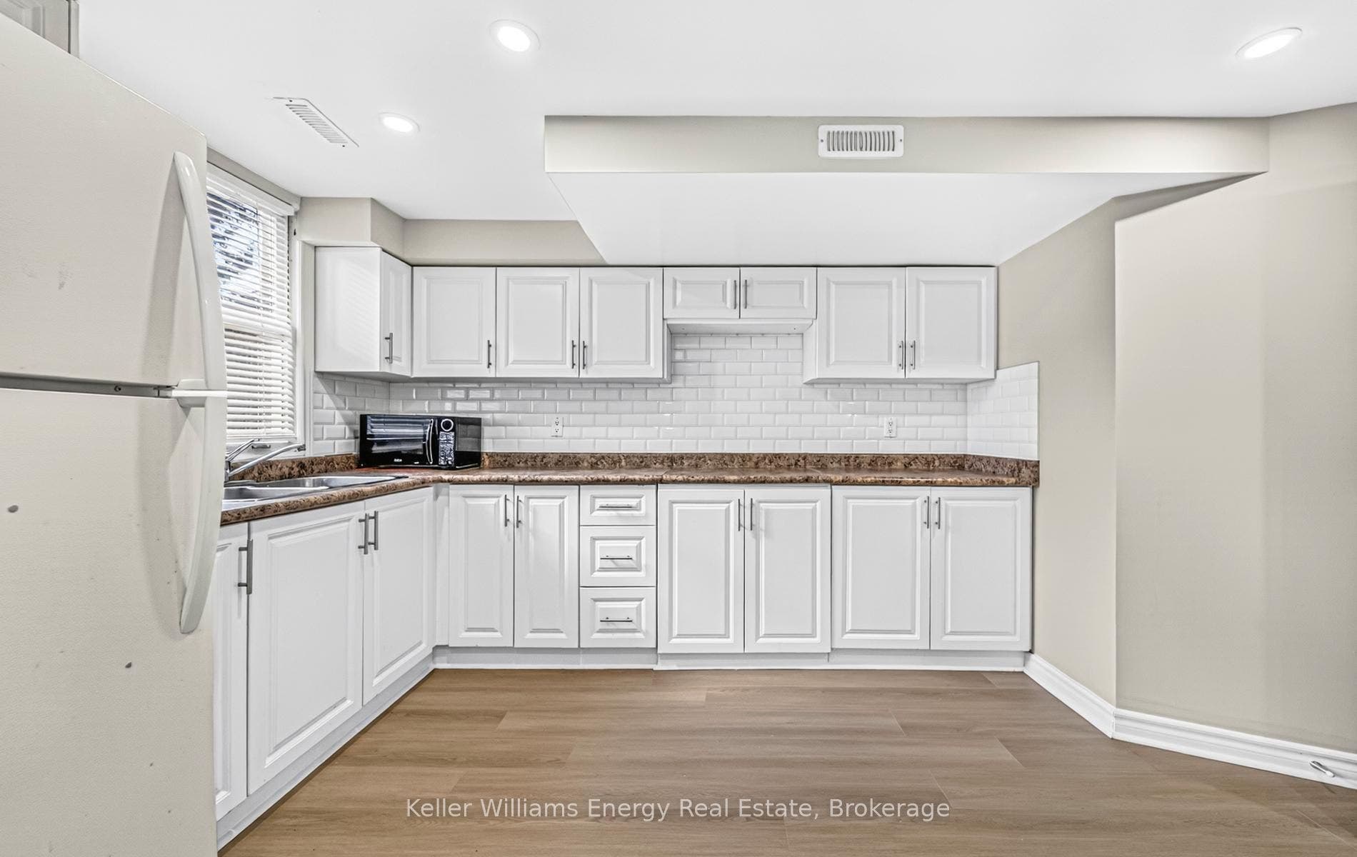 307 Prince Of Wales Drive, Whitby, Durham ON L1N 6P2
