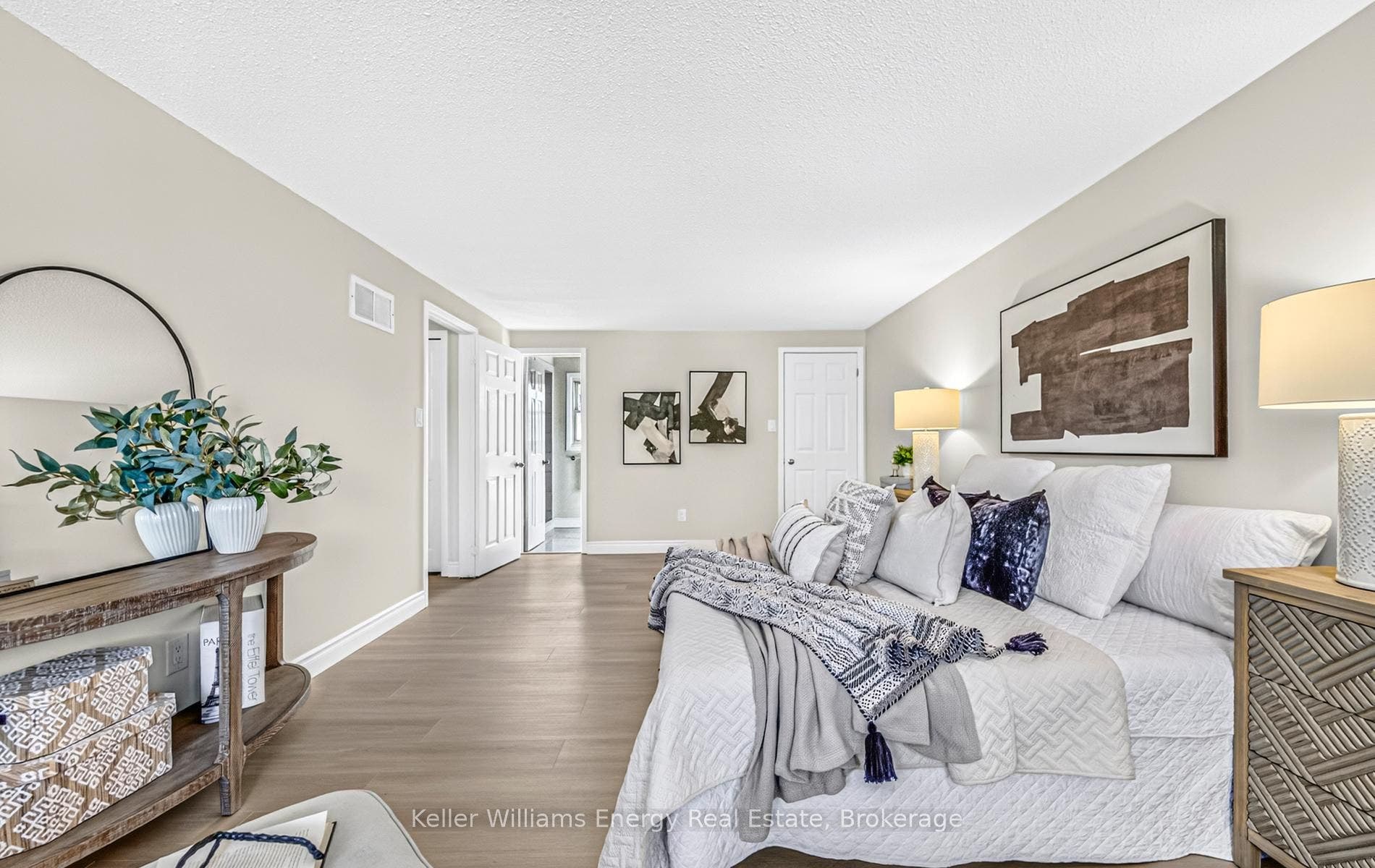 307 Prince Of Wales Drive, Whitby, Durham ON L1N 6P2