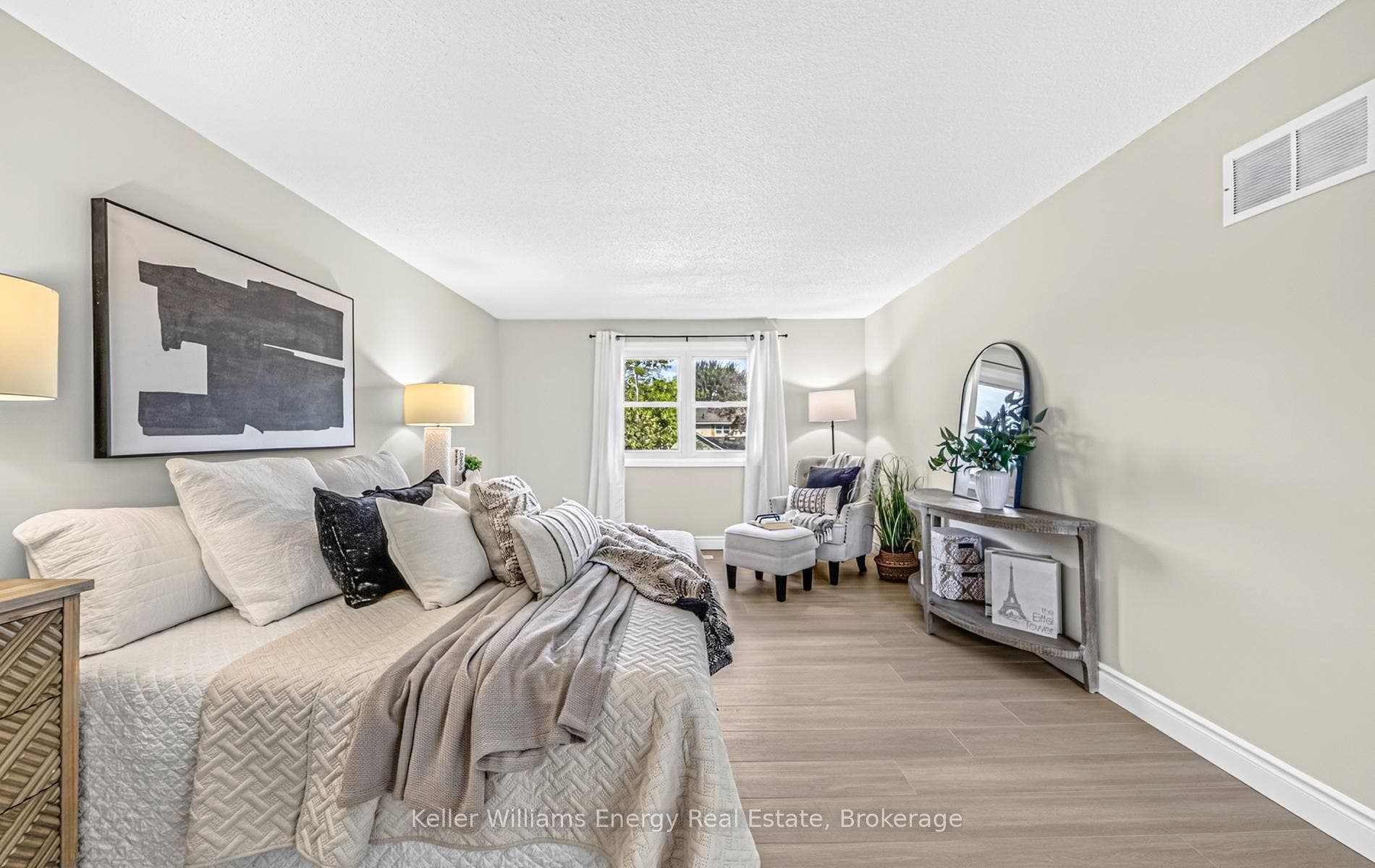 307 Prince Of Wales Drive, Whitby, Durham ON L1N 6P2