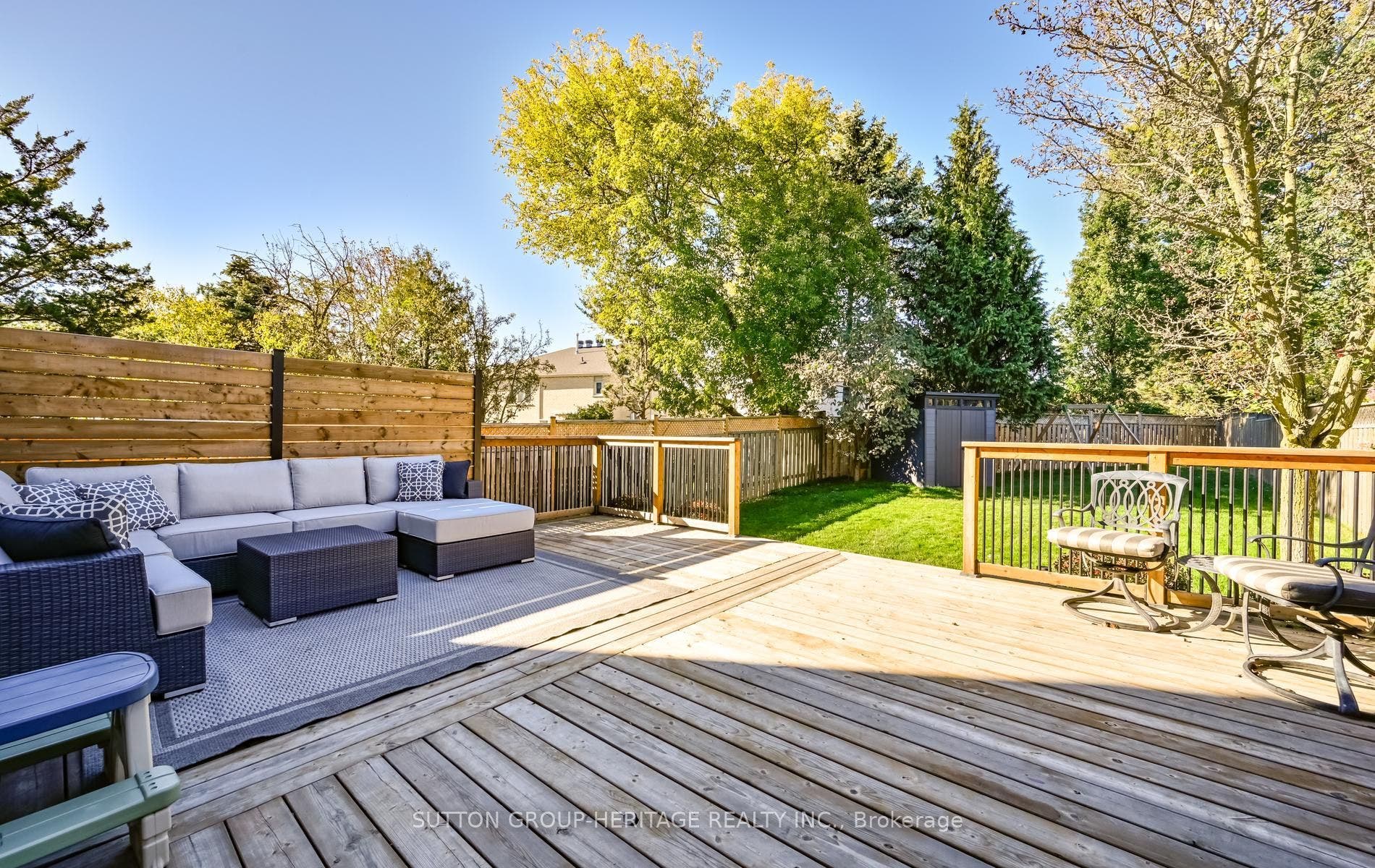 664 Eramosa Crescent, Pickering, Durham ON L1V 5N4