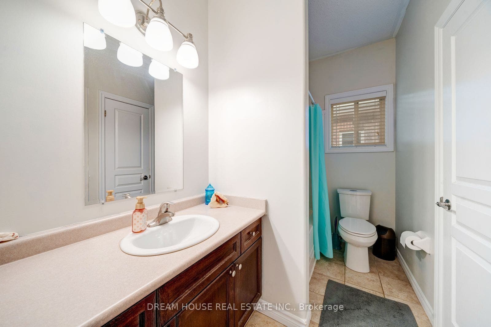 186 Fenning Drive, Clarington, Durham ON L1E 3K2