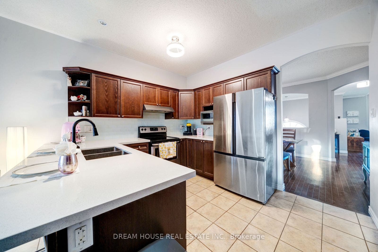 186 Fenning Drive, Clarington, Durham ON L1E 3K2