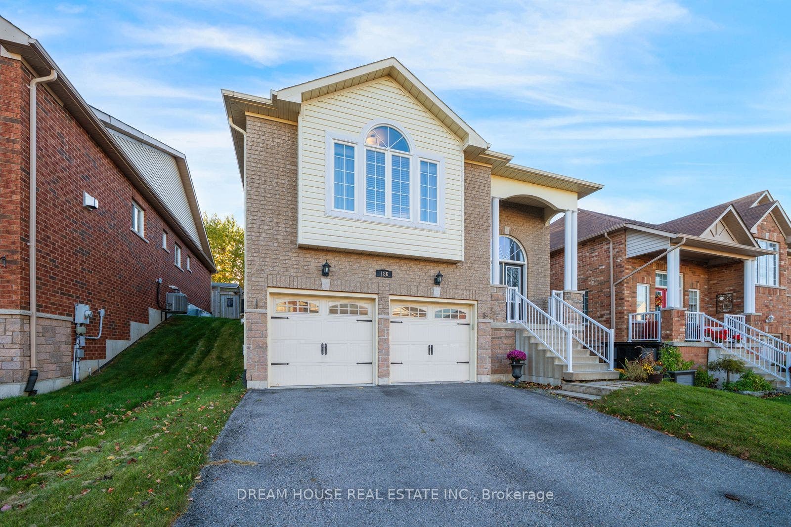 186 Fenning Drive, Clarington, Durham ON L1E 3K2