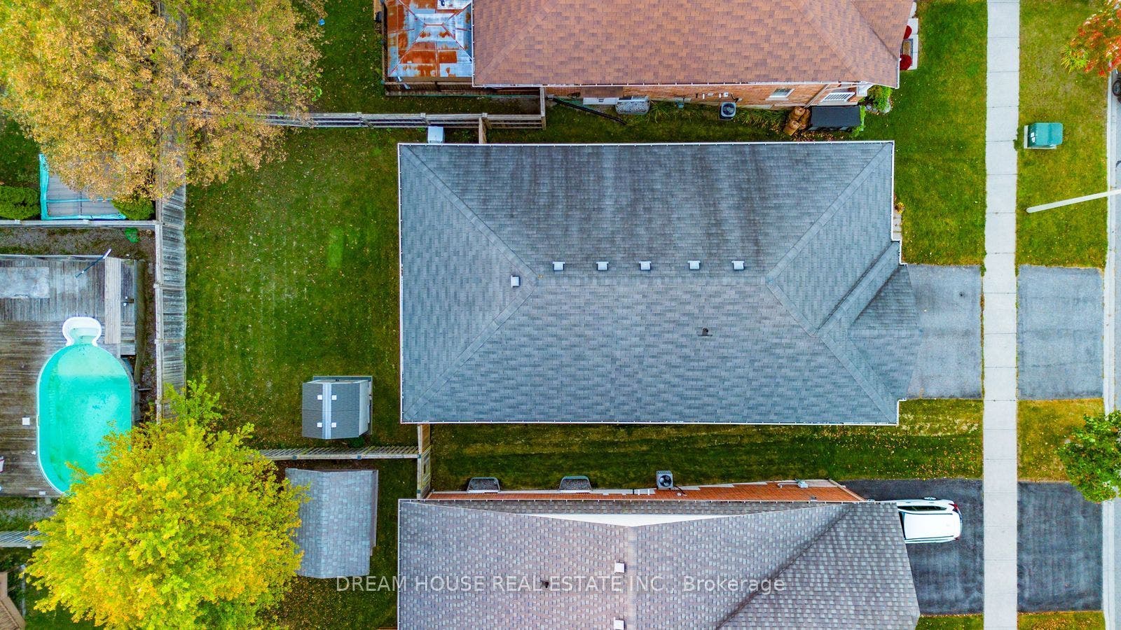186 Fenning Drive, Clarington, Durham ON L1E 3K2