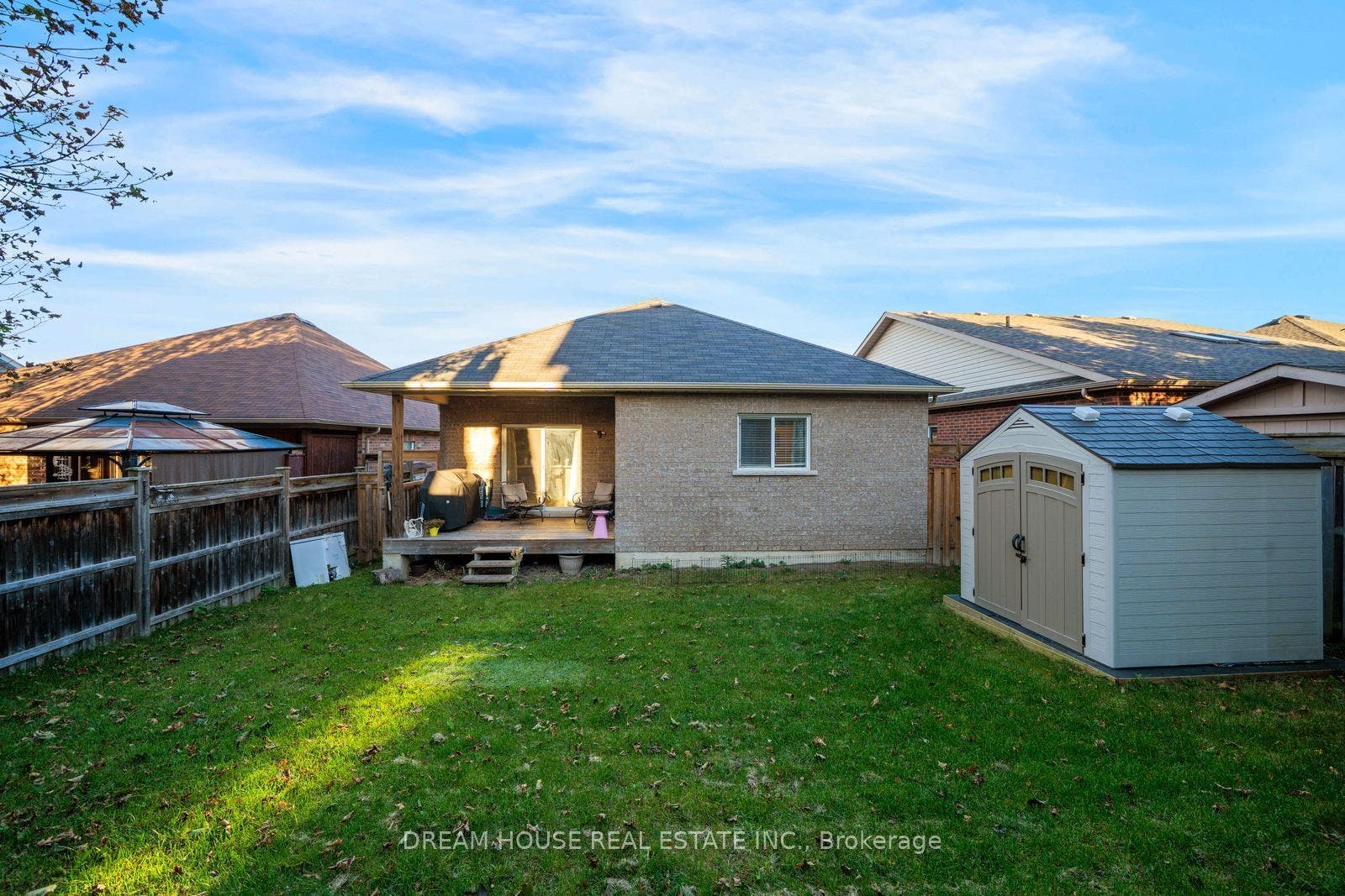 186 Fenning Drive, Clarington, Durham ON L1E 3K2