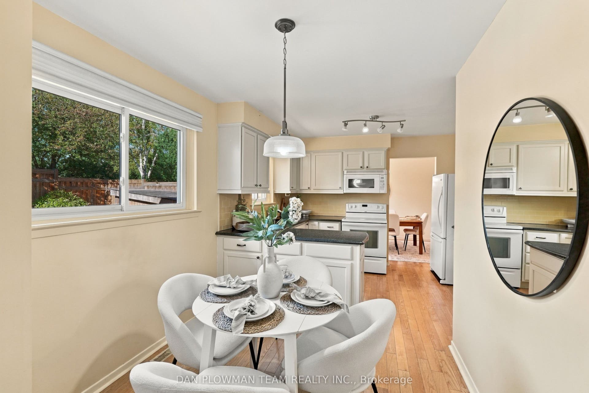 51 Rosalynne Avenue, Clarington, Durham ON L1C 3X7