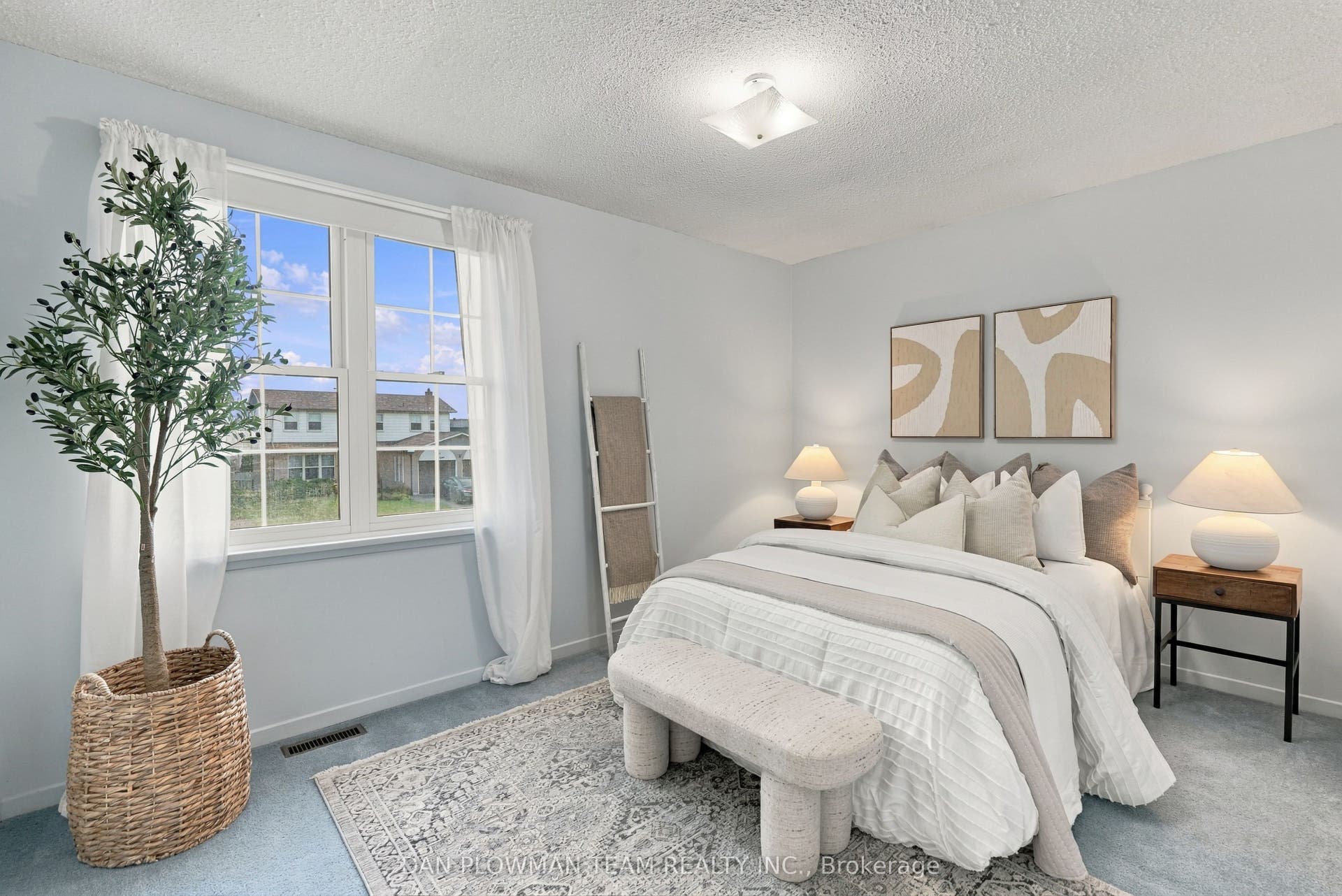 51 Rosalynne Avenue, Clarington, Durham ON L1C 3X7