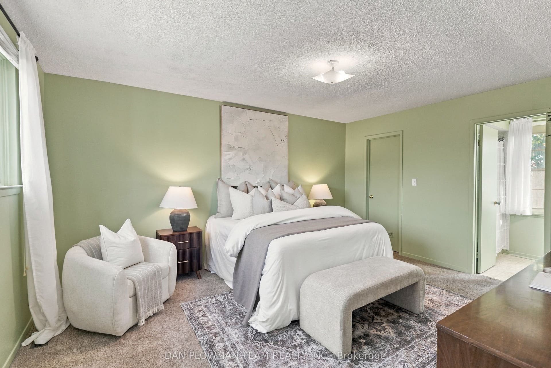 51 Rosalynne Avenue, Clarington, Durham ON L1C 3X7