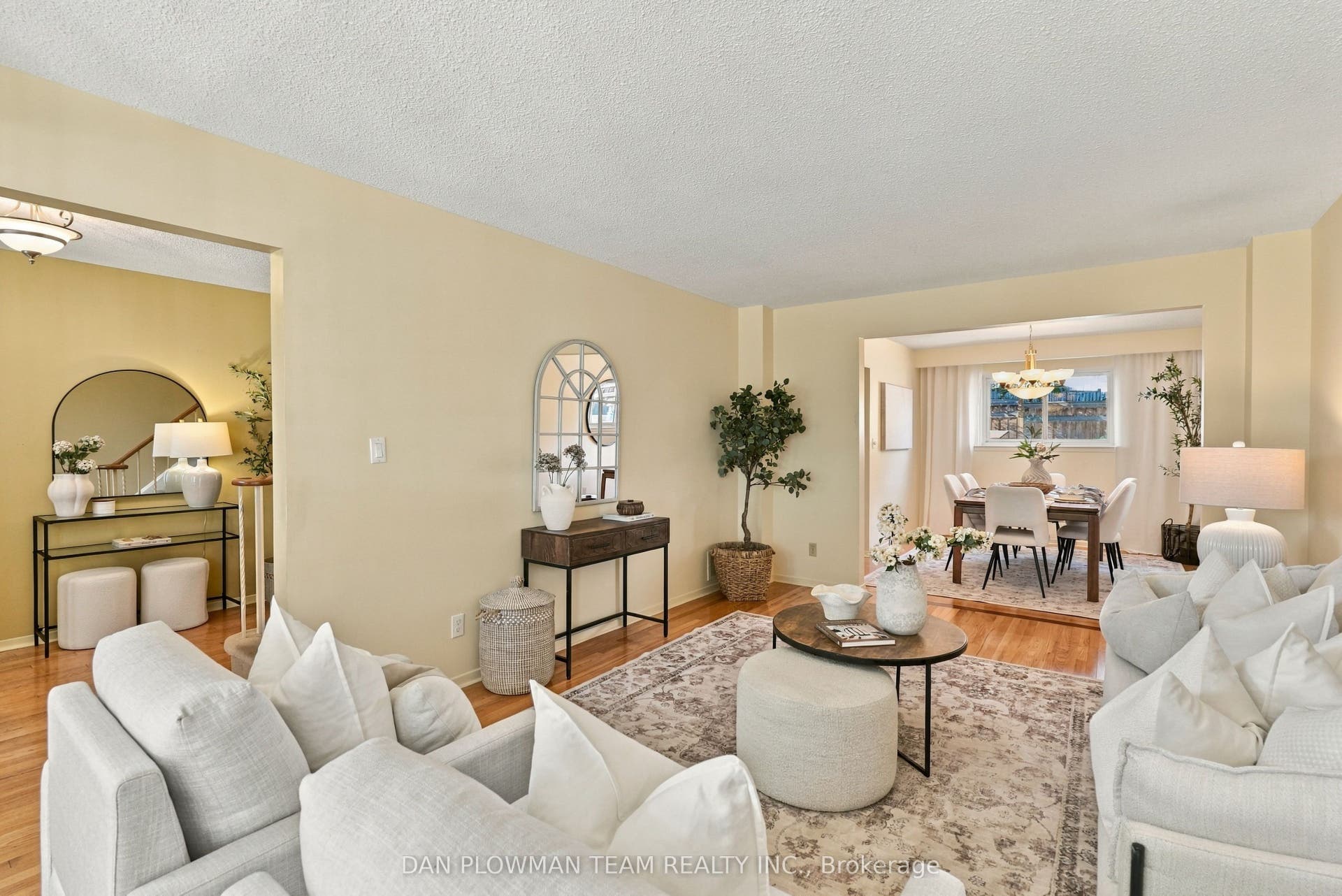 51 Rosalynne Avenue, Clarington, Durham ON L1C 3X7