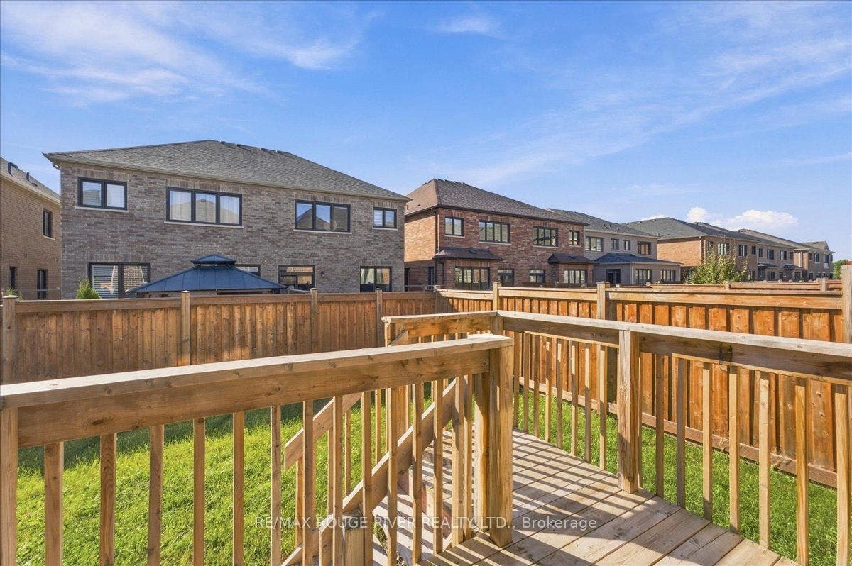 520 Coronation Road, Whitby, Durham ON L1P 0N4