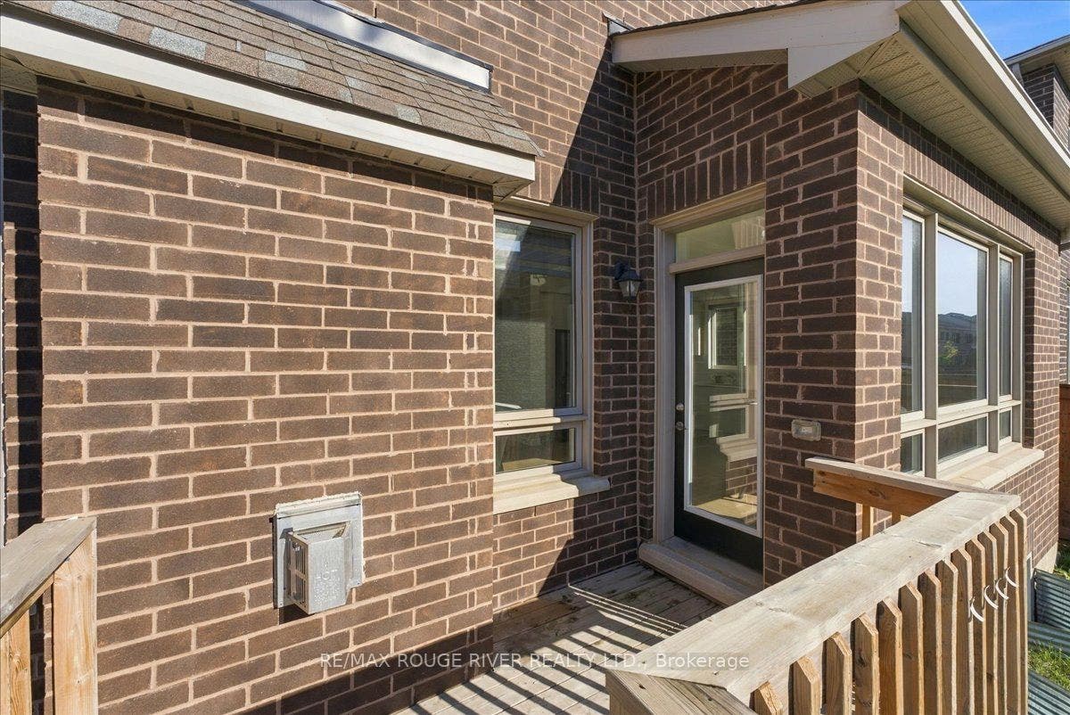 520 Coronation Road, Whitby, Durham ON L1P 0N4