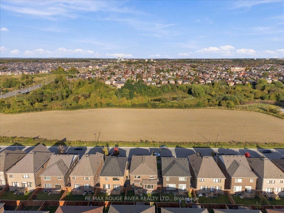 520 Coronation Road, Whitby, Durham ON L1P 0N4